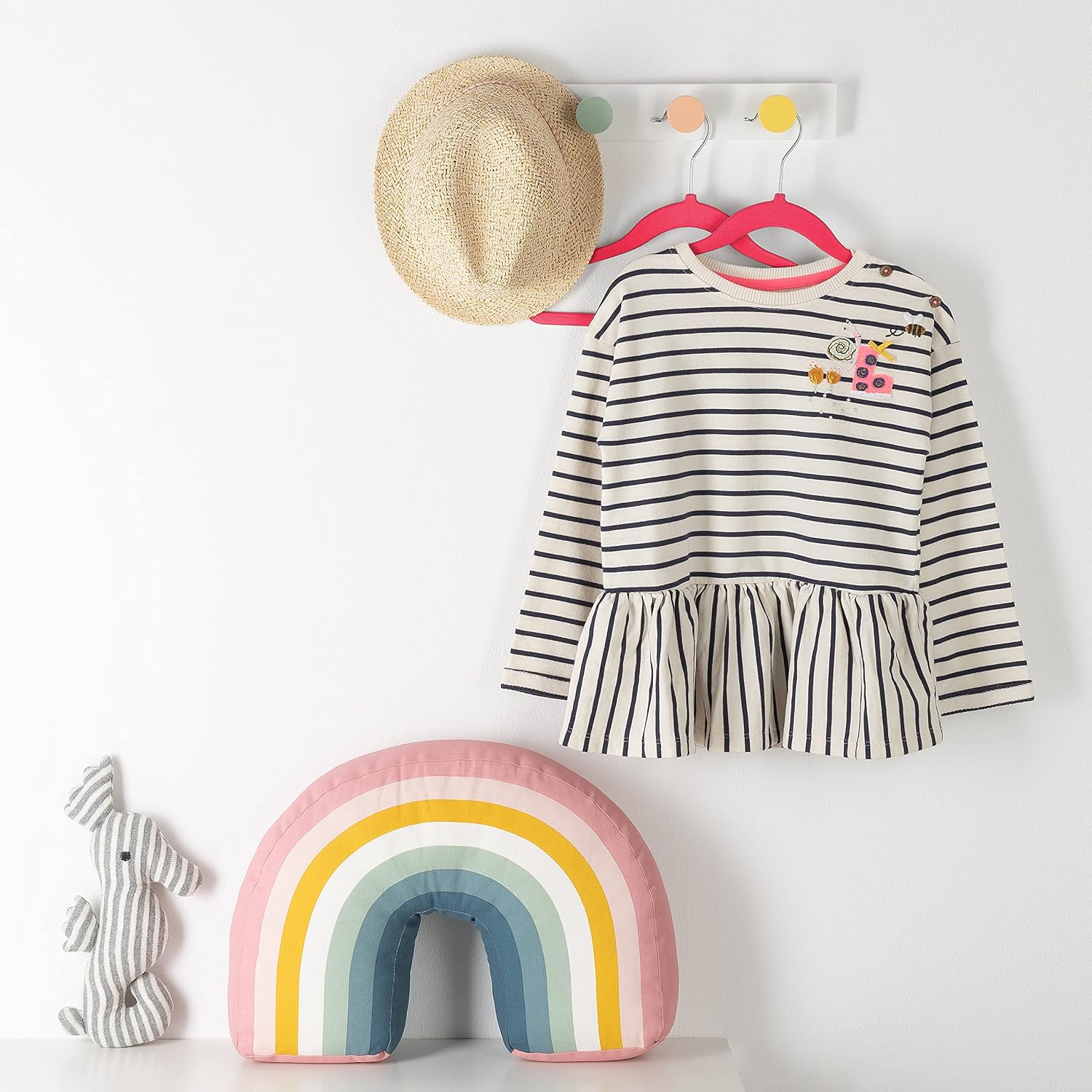 Detalle de Laleni Kids Velvet Clothes Hangers, 30 Pink Non-Slip Hangers with 360° Hooks