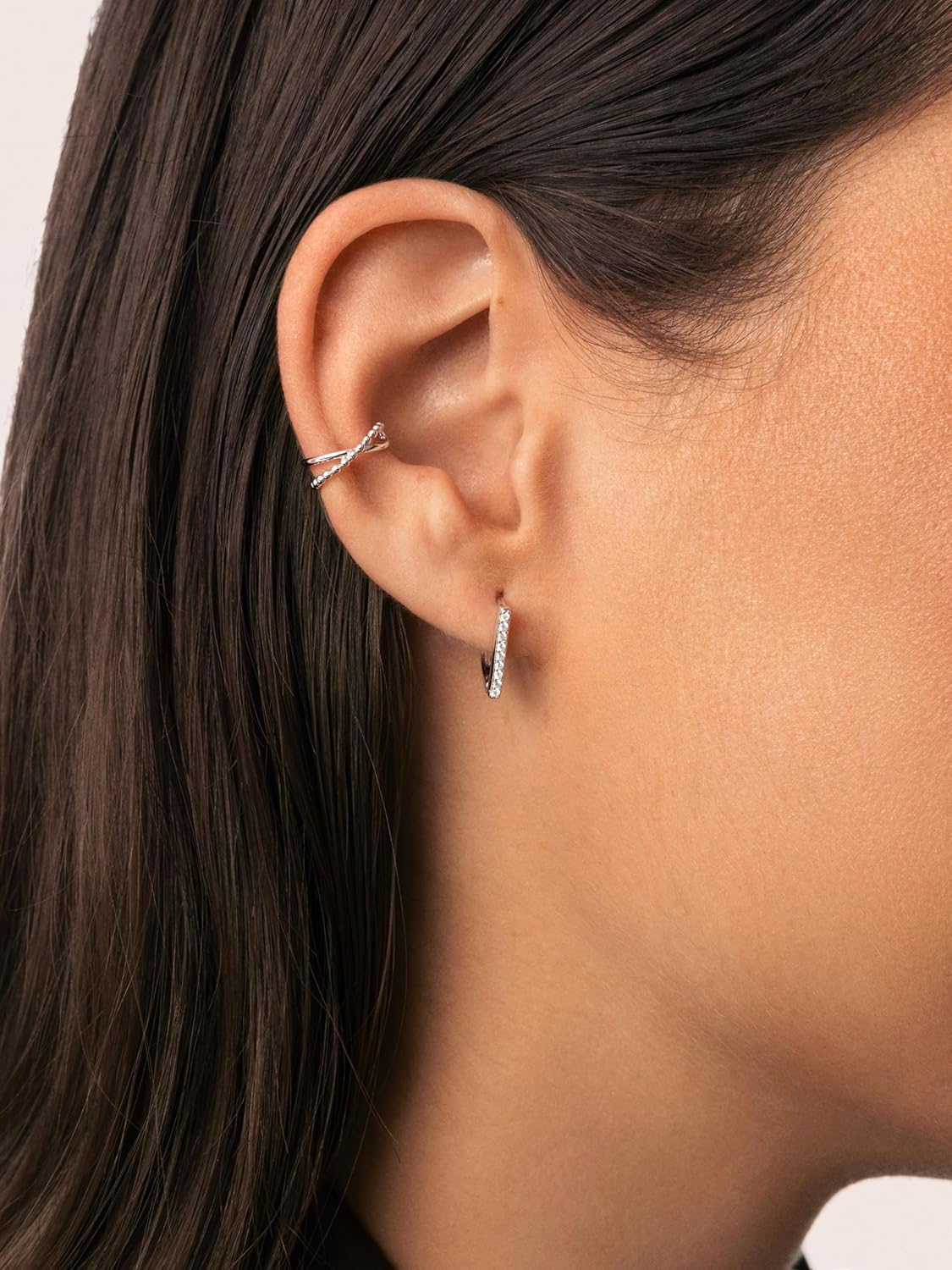 Detalle 2 de SINGULARU Dina Sparks Orecchini a cerchio in argento placcato oro 18Kt o rodiato 💍
