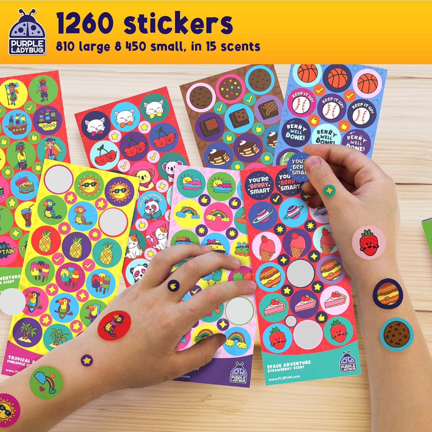 Detalle 2 de PURPLE LADYBUG 1260 Scratch and Sniff Stickers 1260pcs