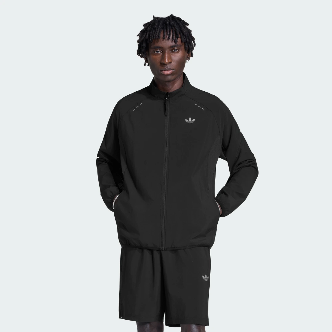 Detalle de Sudadera Adidas TECH TREFOIL ESSENTIALS FZ HOOD (negro)