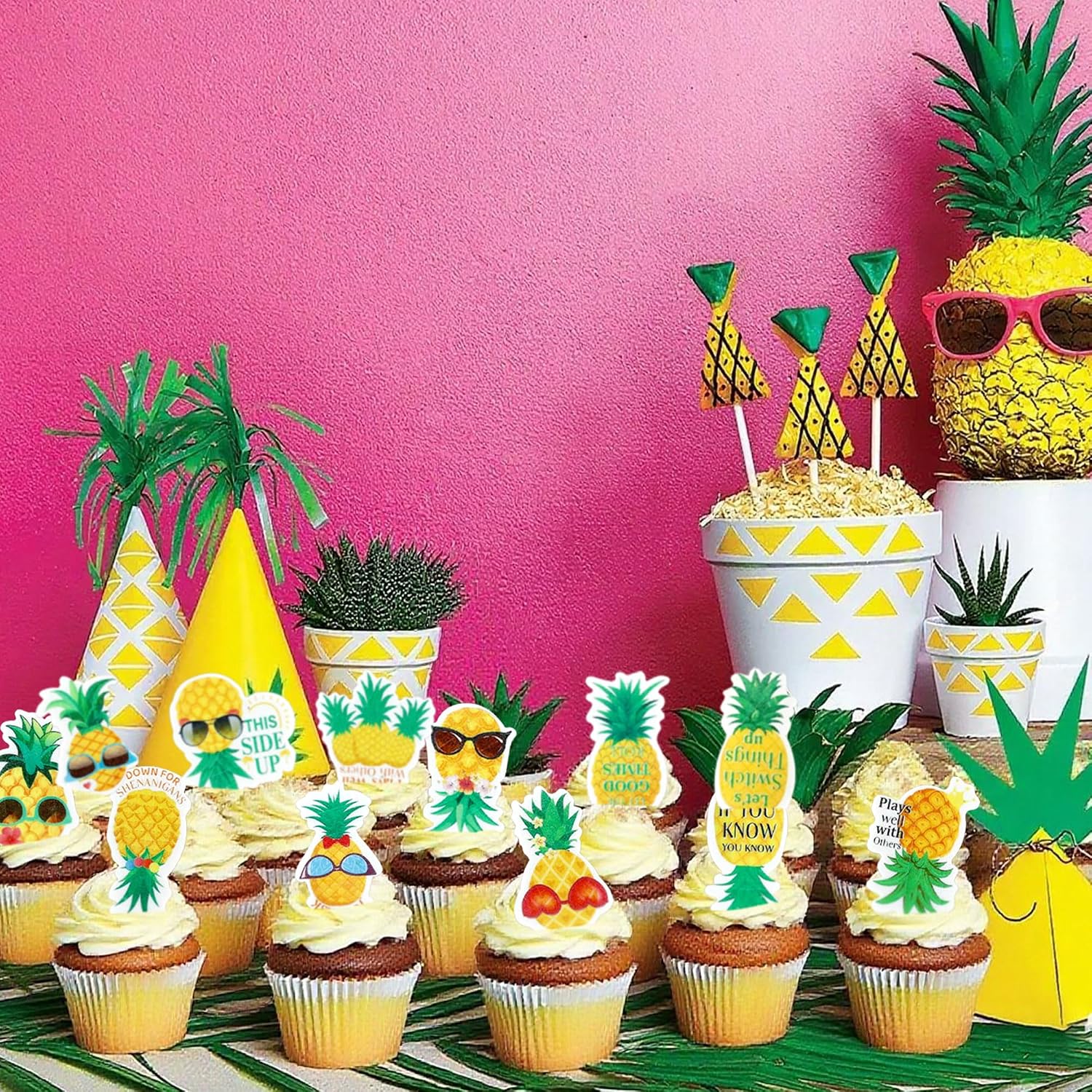 Detalle 1 de Keaziu Edible Pineapple Cupcake Toppers, 60-Count Rice Paper Picks