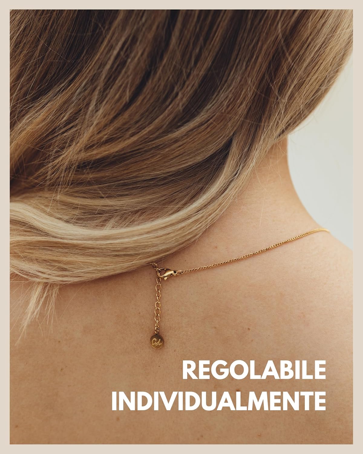 Detalle 2 de GD GOOD.designs Catena di lettere d'oro da donna con iniziali in zirconi, placcata 18k, 40–45 cm