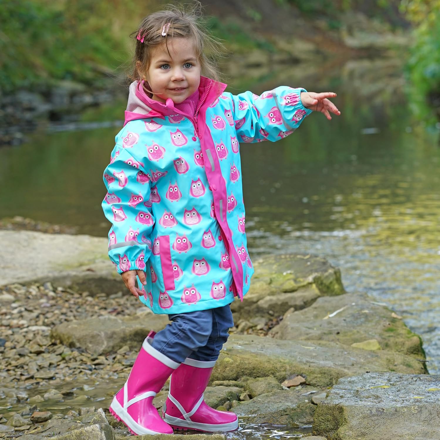 Detalle de Playshoes Unisex Kinder Regenjacke Outdoorjacke – wind- und wasserdicht mit reflektierenden Details