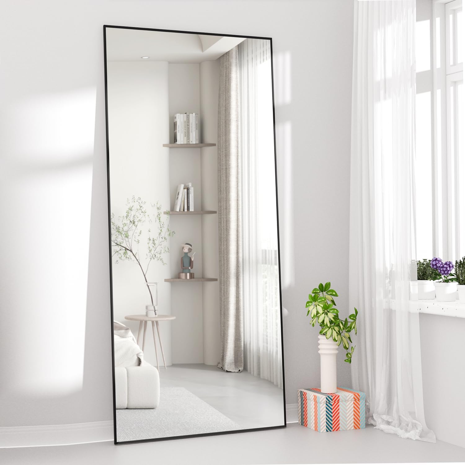 Detalle 1 de NEUWEABY passpiegel 165 × 60 cm, zwart aluminium frame en U-vormige standaard