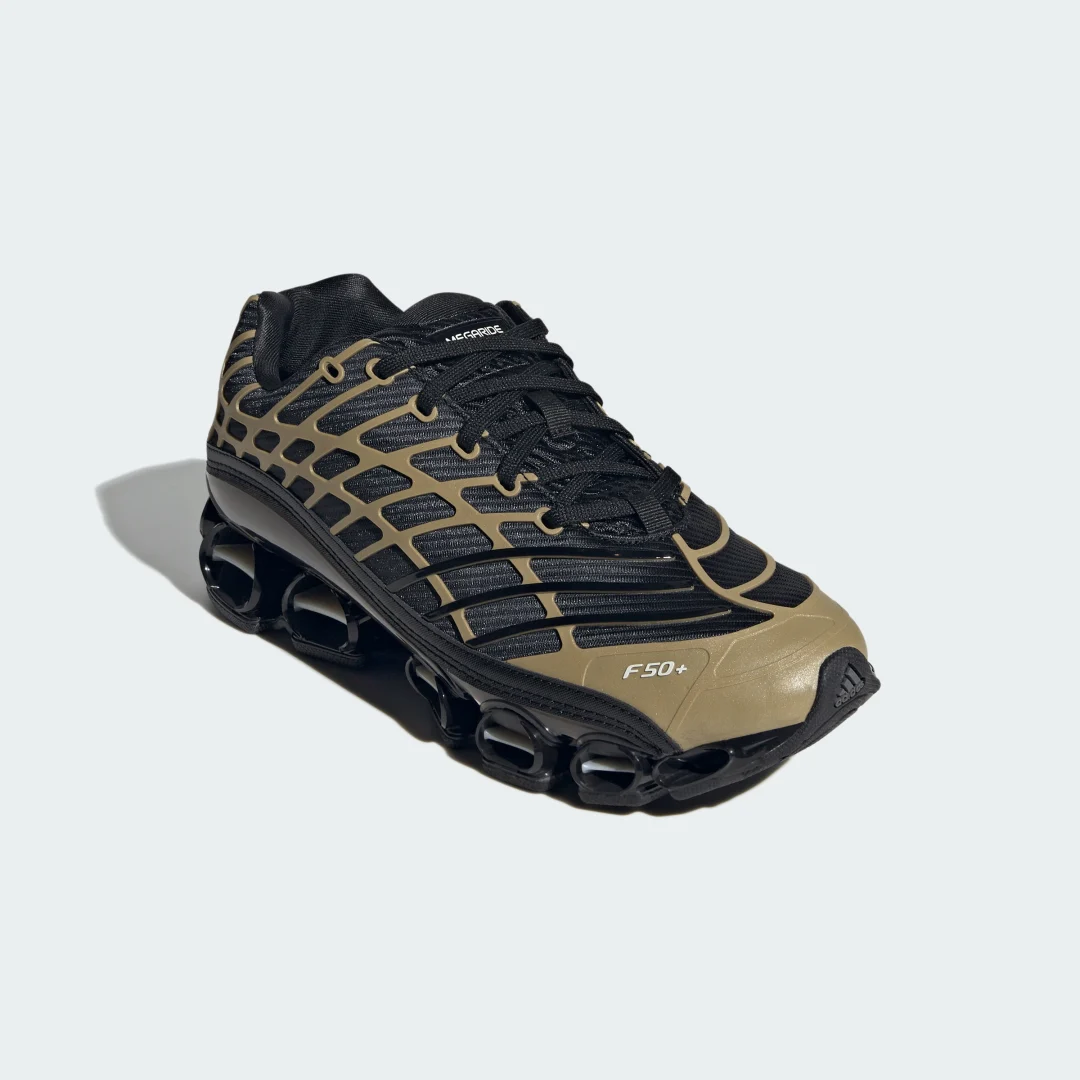 Thumbnail 3 de Zapatilla Megaride F50 de Adidas: rendimiento y estilo en negro solvente para el día a día