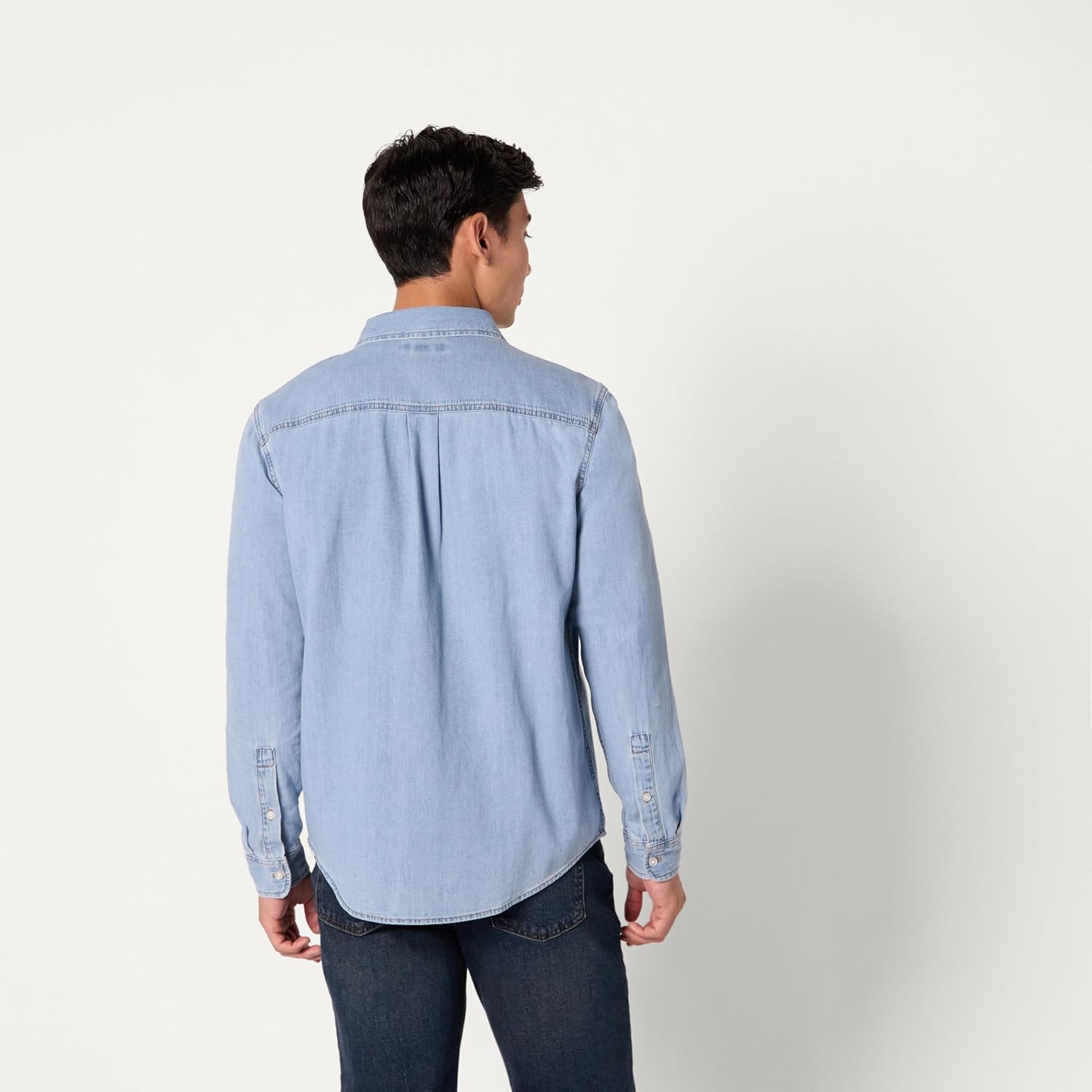 Thumbnail 1 de Amazon Essentials Men's Regular-Fit Long-Sleeve Denim Shirt