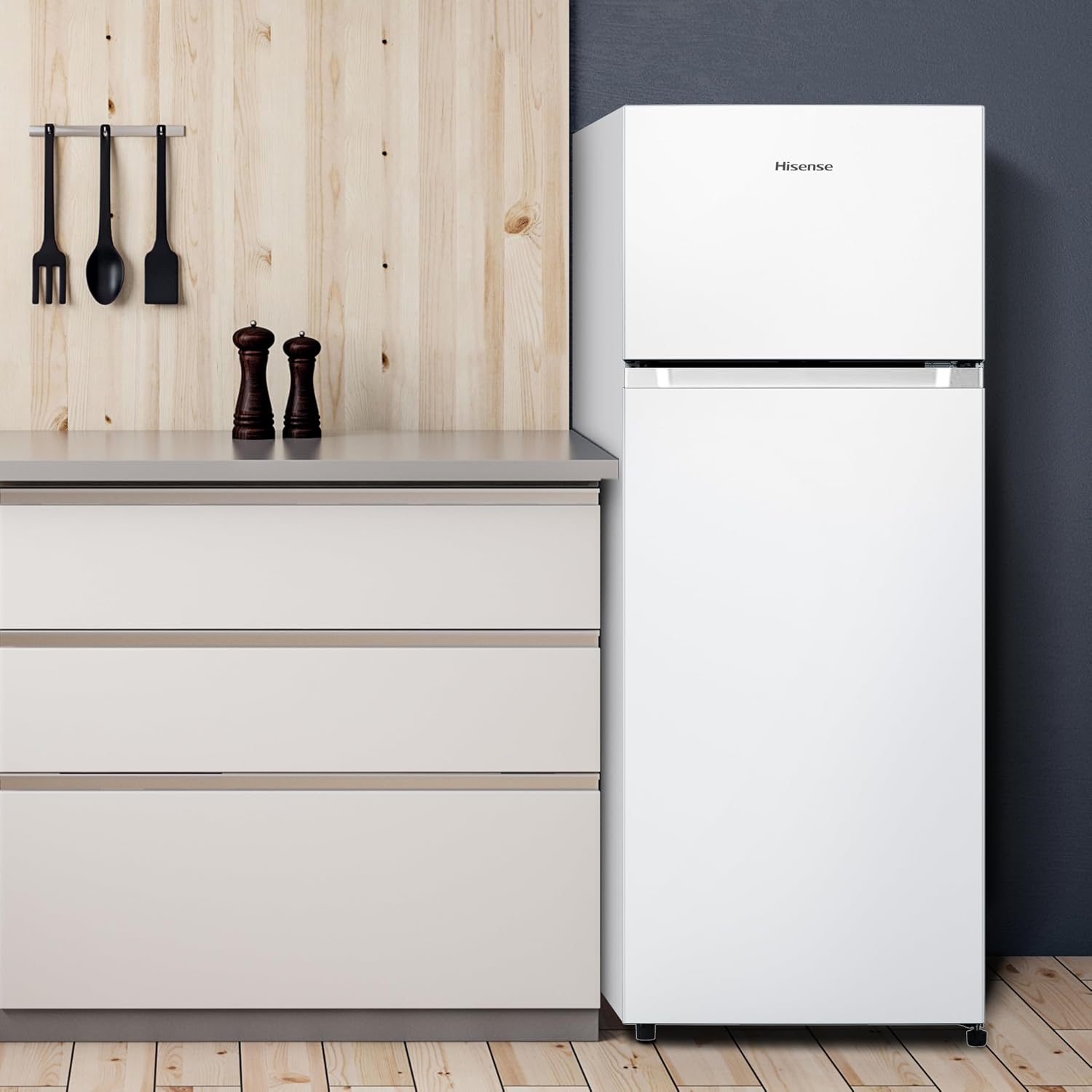 Detalle 2 de Hisense MTM55205E frigorífico de dos puertas con cajón de frutas y verduras, LED y 40 dBA