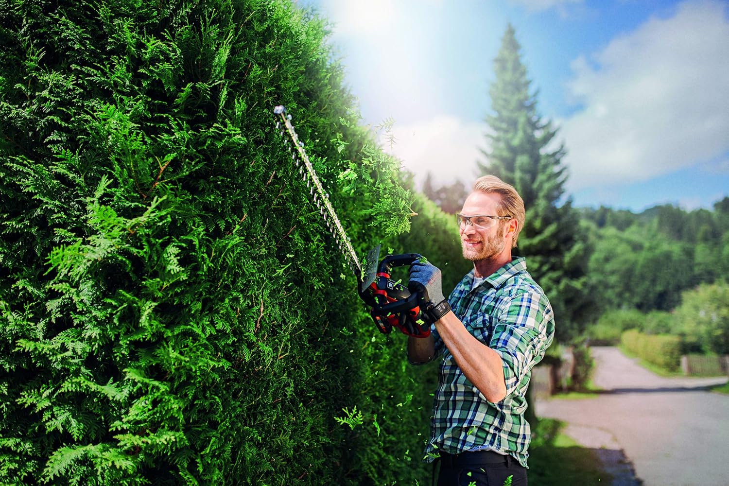 Thumbnail 3 de Einhell 18V Cordless Hedge Trimmer with Battery and Charger (Power X-Change) – 46 cm Cutting Length