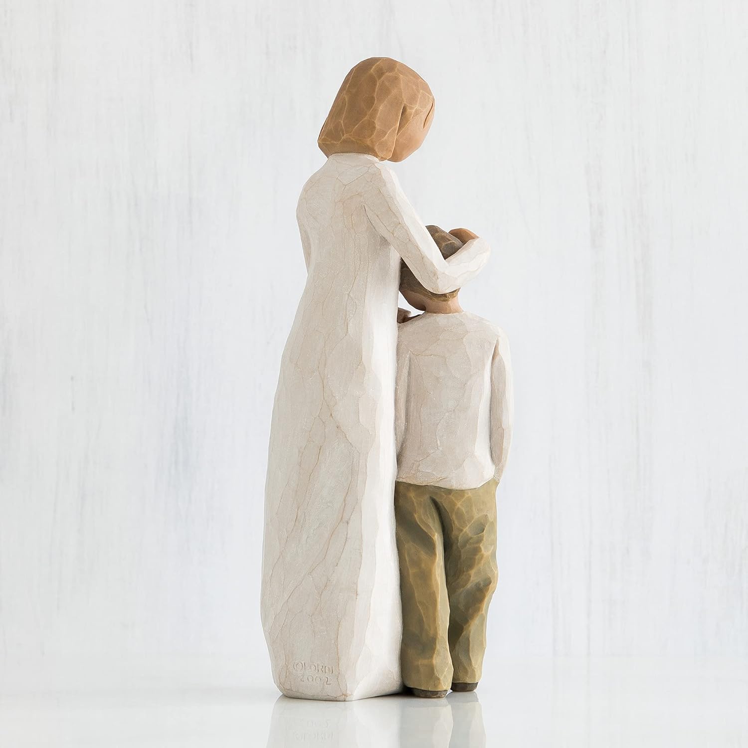 Thumbnail 3 de Enesco 26102 Mère et Fils – Willow Tree, sujet en résine peint à la main