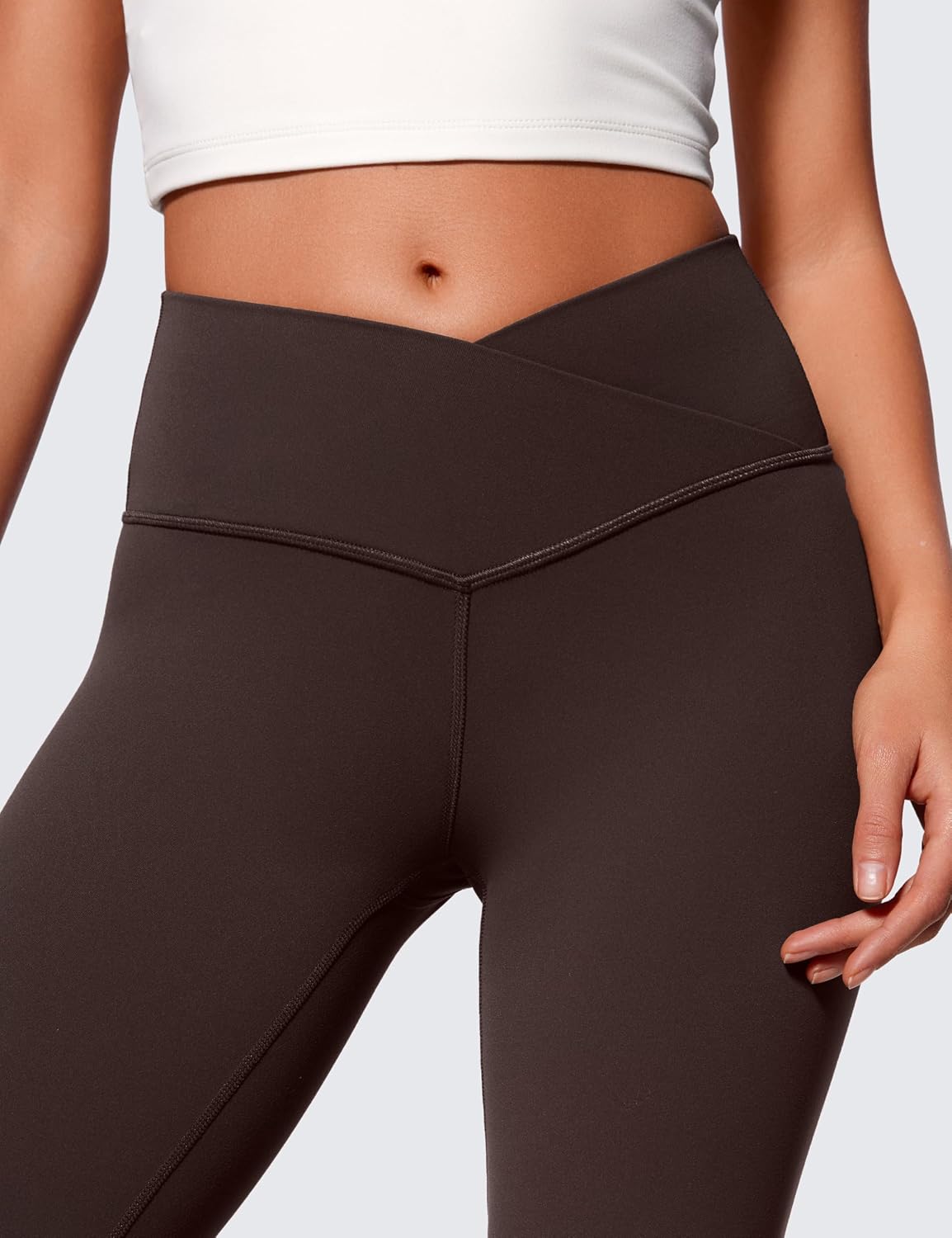 Detalle 2 de CRZ YOGA Butterluxe Crossover Flared Leggings 31