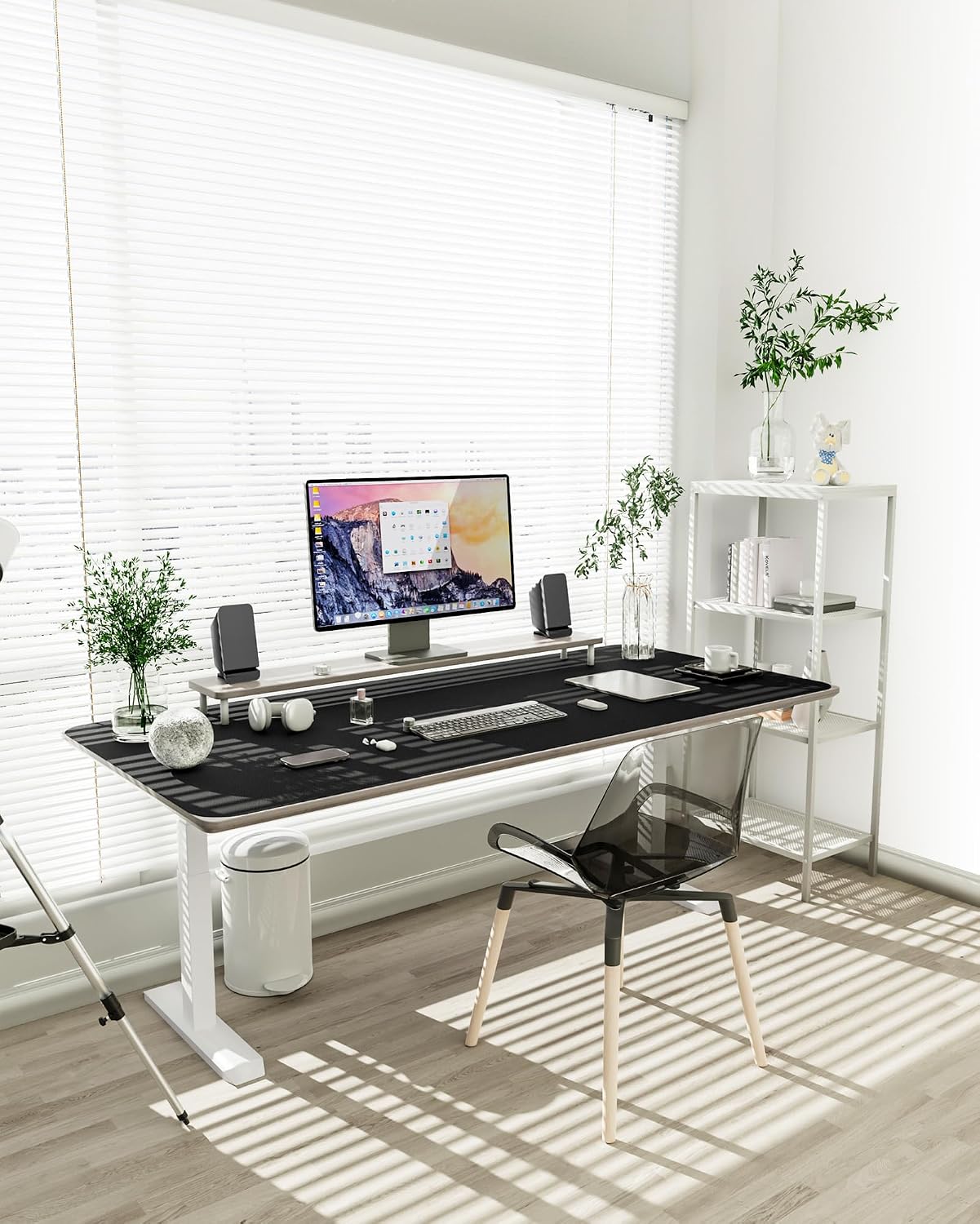 Detalle de YSAGi Non-Slip Desk Pad 120 x 60 cm – Waterproof PVC Leather Desk Protector for Office and Home