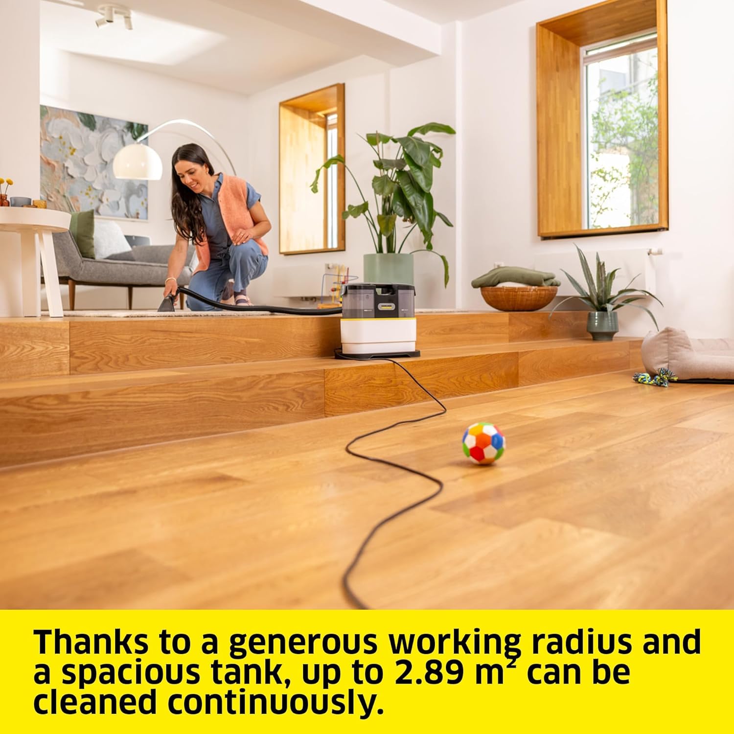Detalle 2 de Kärcher SE 2 Spot Care Spot Cleaner – Practical deep-clean for upholstery and carpets
