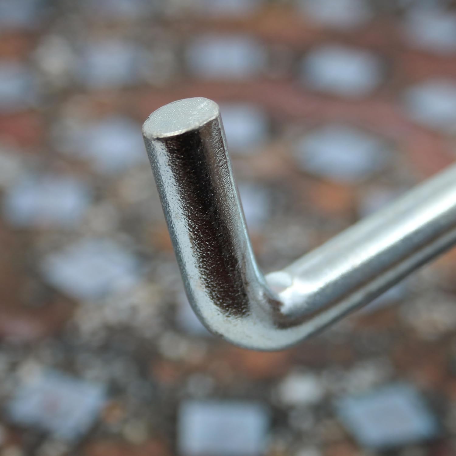 Thumbnail 1 de Faithfull O-Shaped Manhole Keys, 200mm Zinc-Plated Pair with 10mm Ends