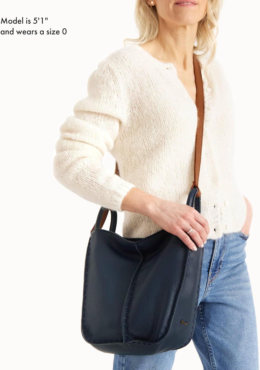 Detalle de The Sak Los Feliz Crossbody Purse with Adjustable Shoulder Strap