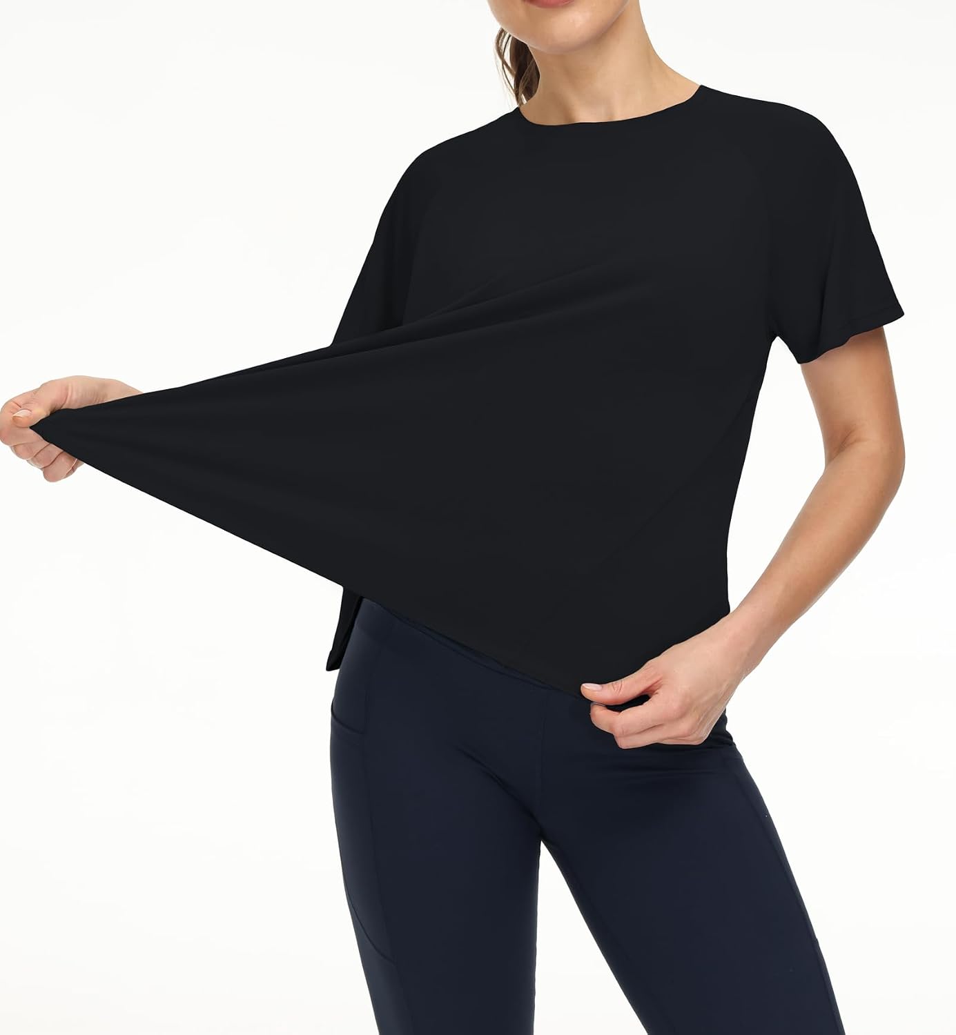 Detalle de THE GYM PEOPLE t-shirt workout da donna con manica corta traspirante e spacchi laterali