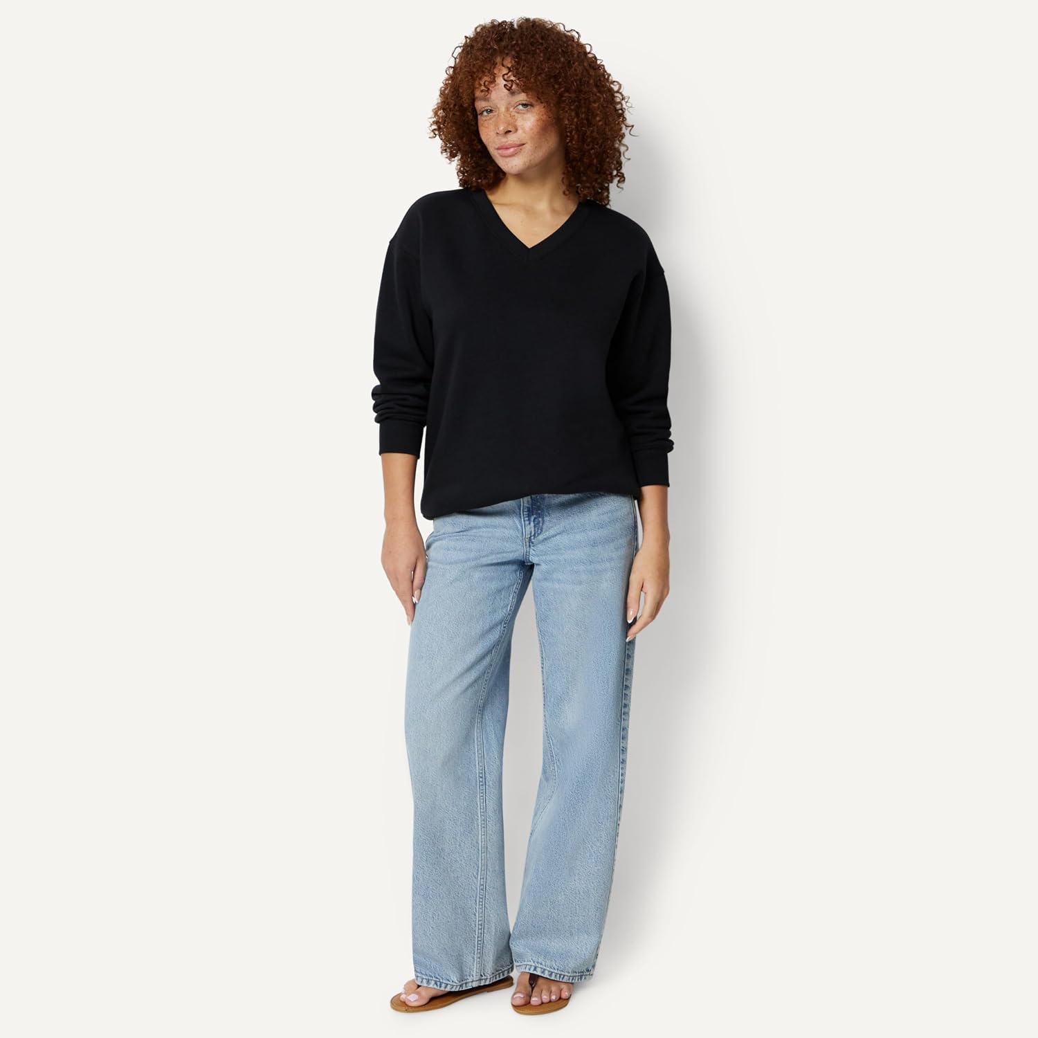 Detalle de Amazon Essentials Damen Oversize Fleece-Pullover mit V-Ausschnitt – gemütlich, vielseitig, Daily-Style