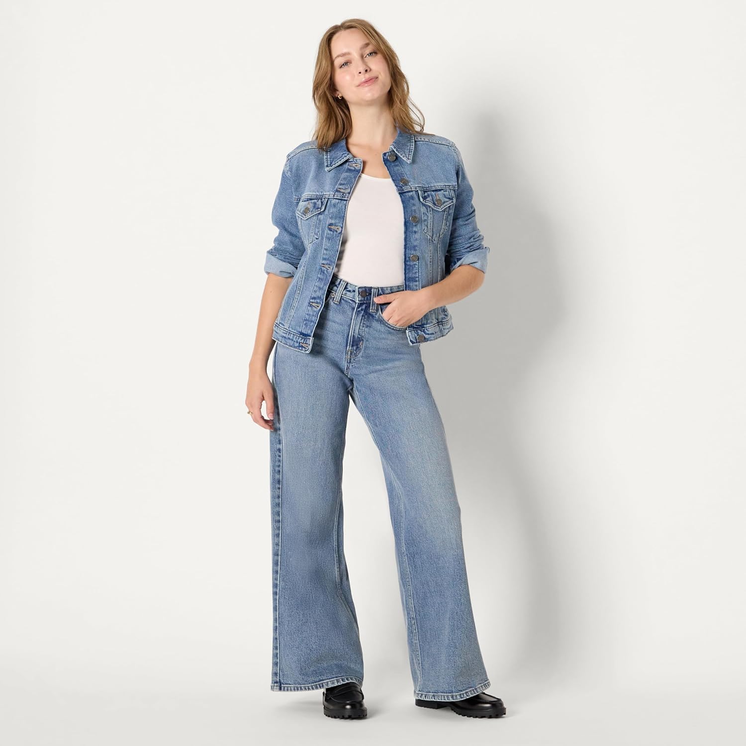 Detalle de Amazon Essentials Veste camionneur rigide surdimensionnée pour femme