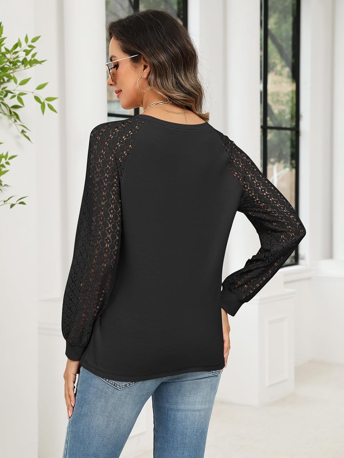 Detalle de Minetom Women's Lace-Sleeve Henley Top, Long Sleeve Cotton Blend