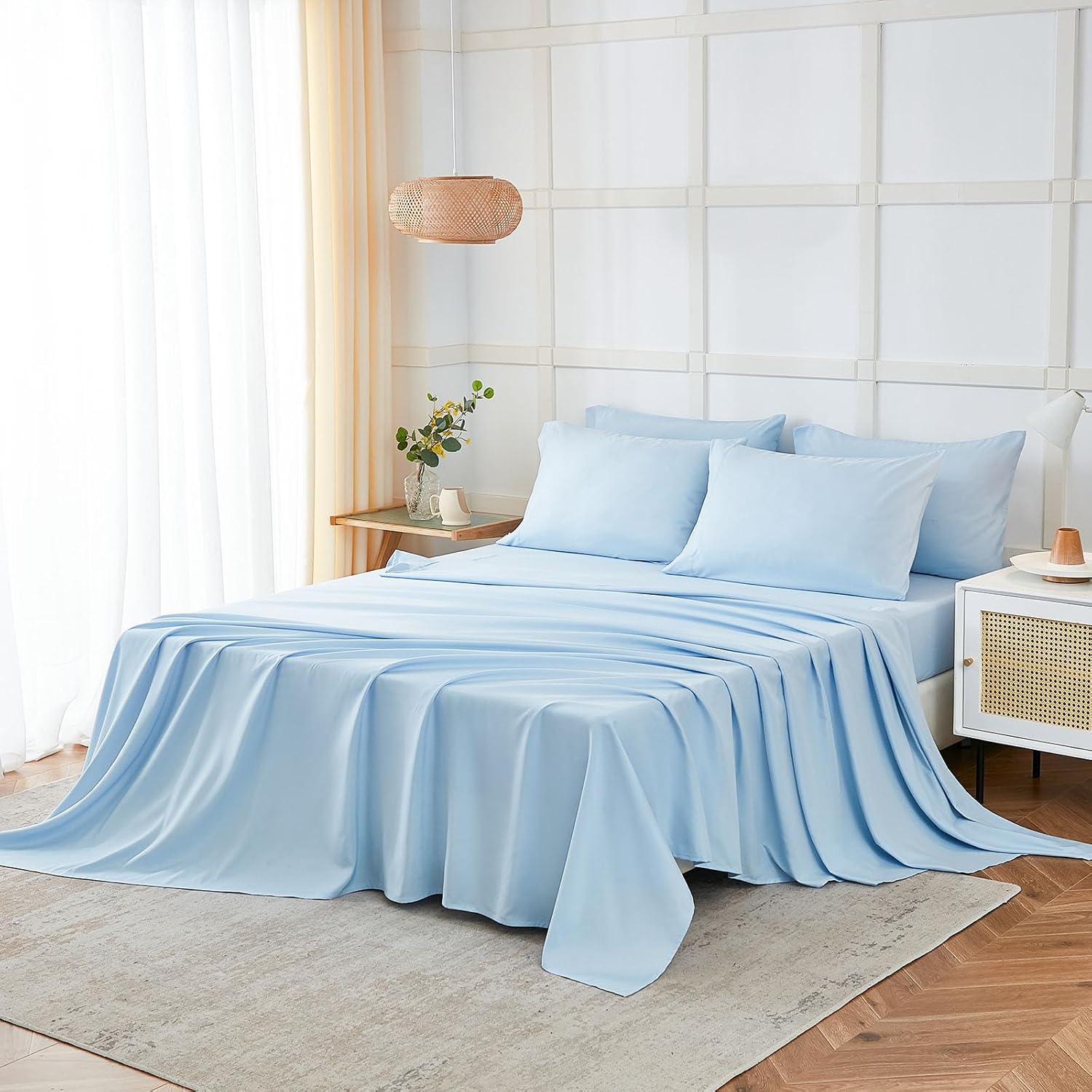 Detalle de ILAVANDE 6-Piece Queen Sheet Set, Baby Blue Microfiber, 14-Inch Deep Pocket