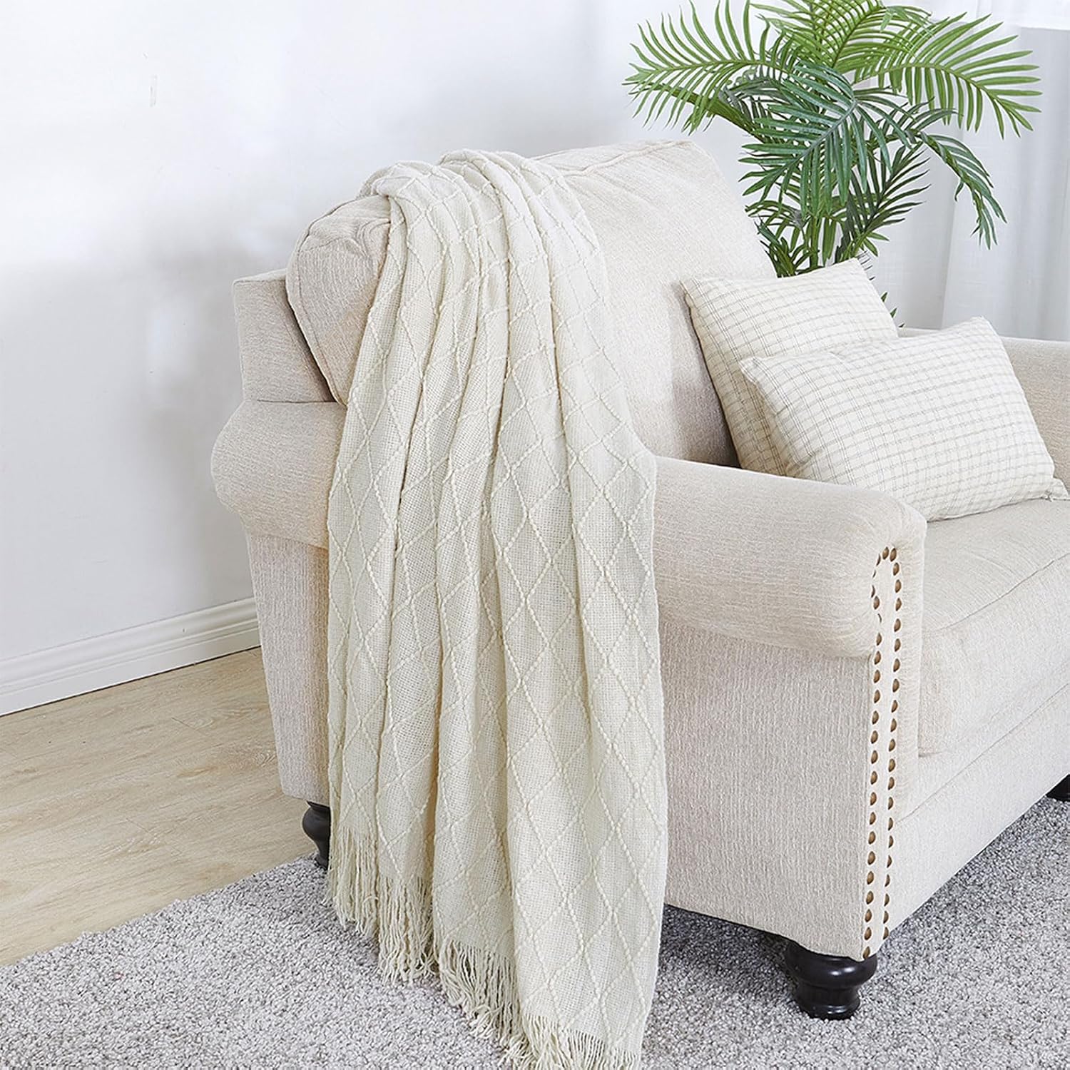 Detalle 2 de BOURINA Beige Throw Blanket 50x60 Inches knit blanket 🛋