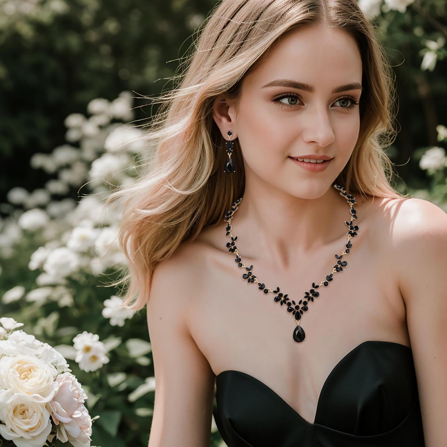 Thumbnail 1 de Parure de bijoux de mariage Clearine : collier en Y, bracelet tennis et boucles pendantes en cristal bleu