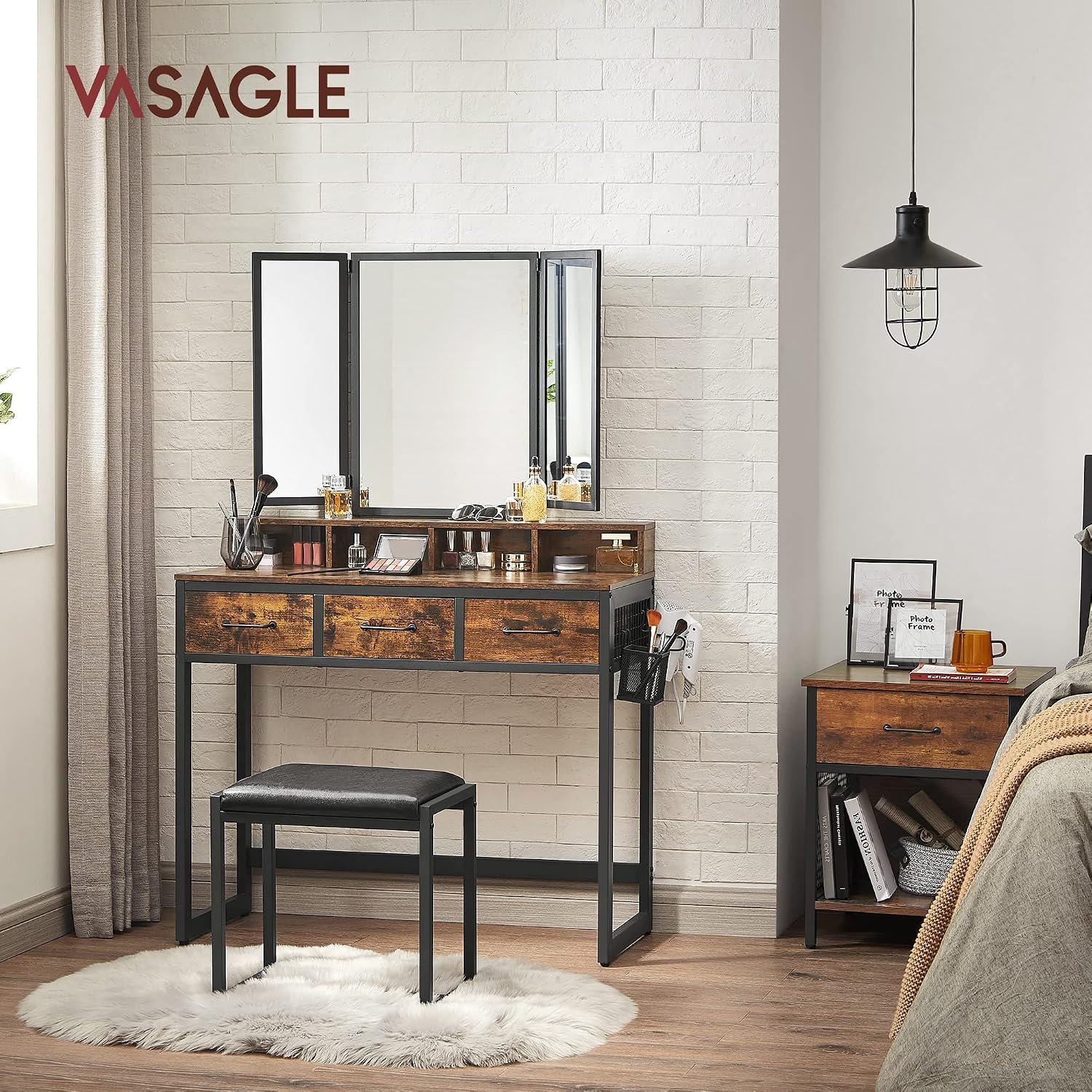 Detalle 2 de VASAGLE RVT004B01 tocador con 3 cajones