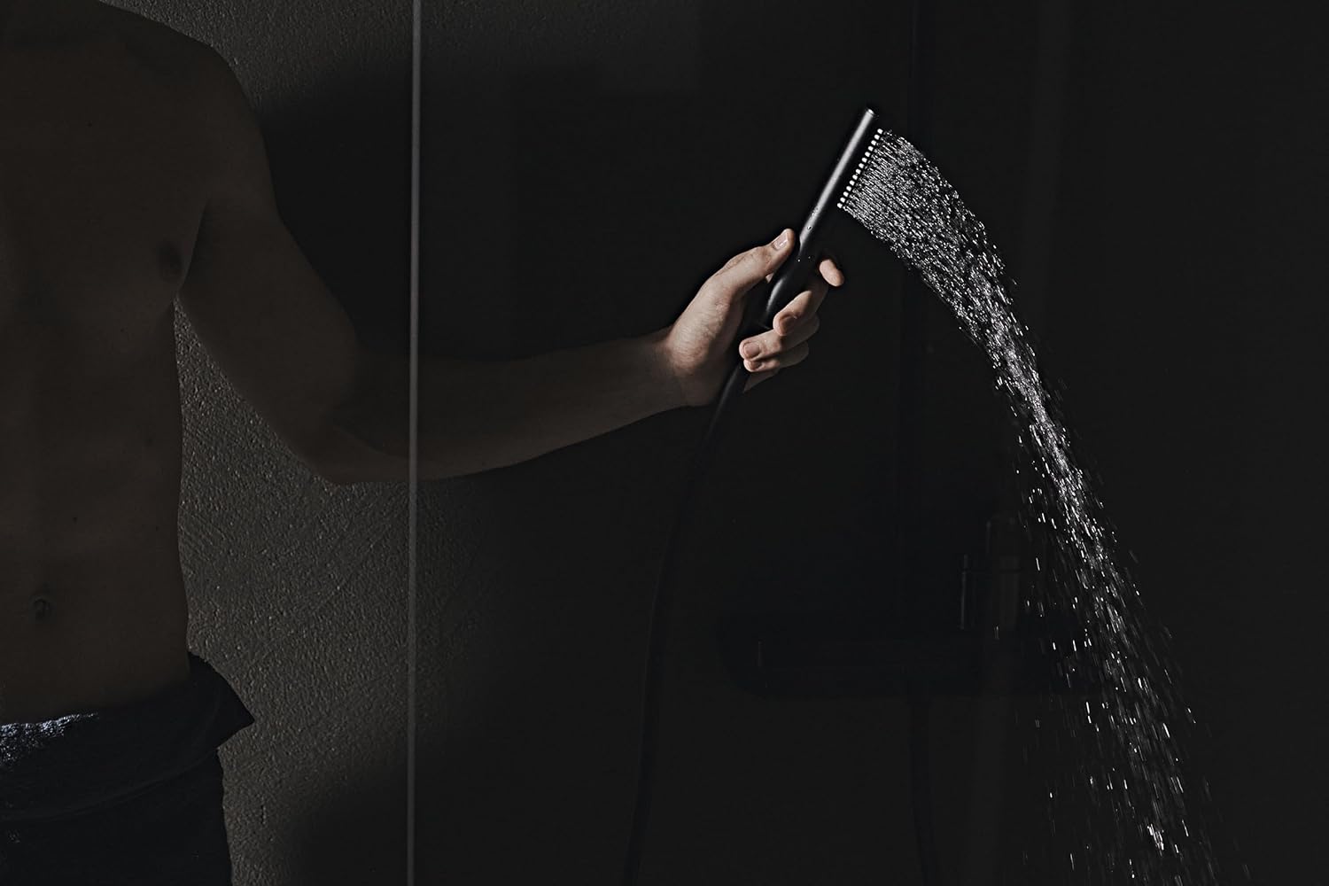 Thumbnail 4 de Ideal Standard Douchette à main Idealrain Atelier – Douchette mono-fonction, noir soie, économie d'eau