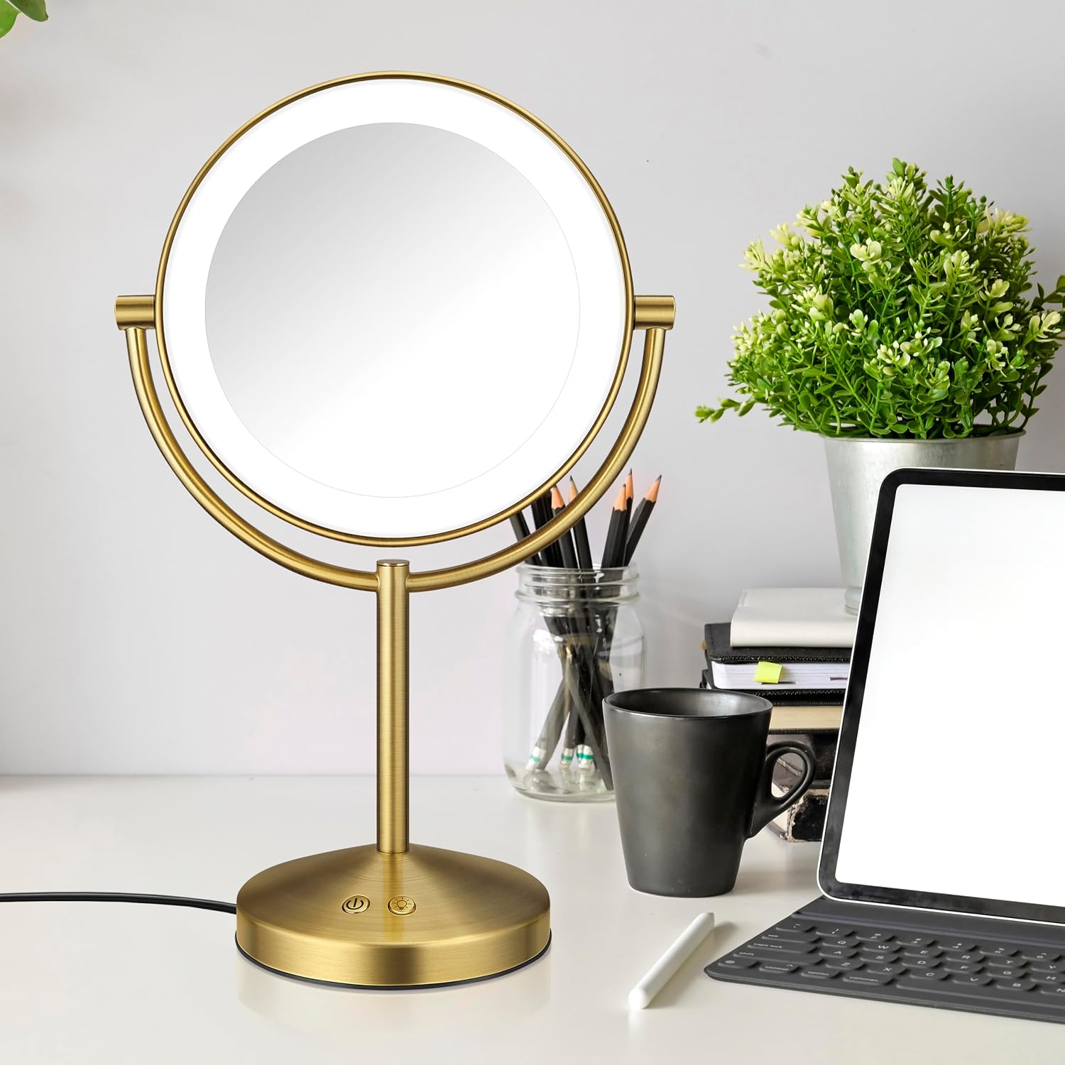 Thumbnail 6 de Conair Lighted Makeup Mirror with 1X/10X Magnification and Brushed Brass Finish