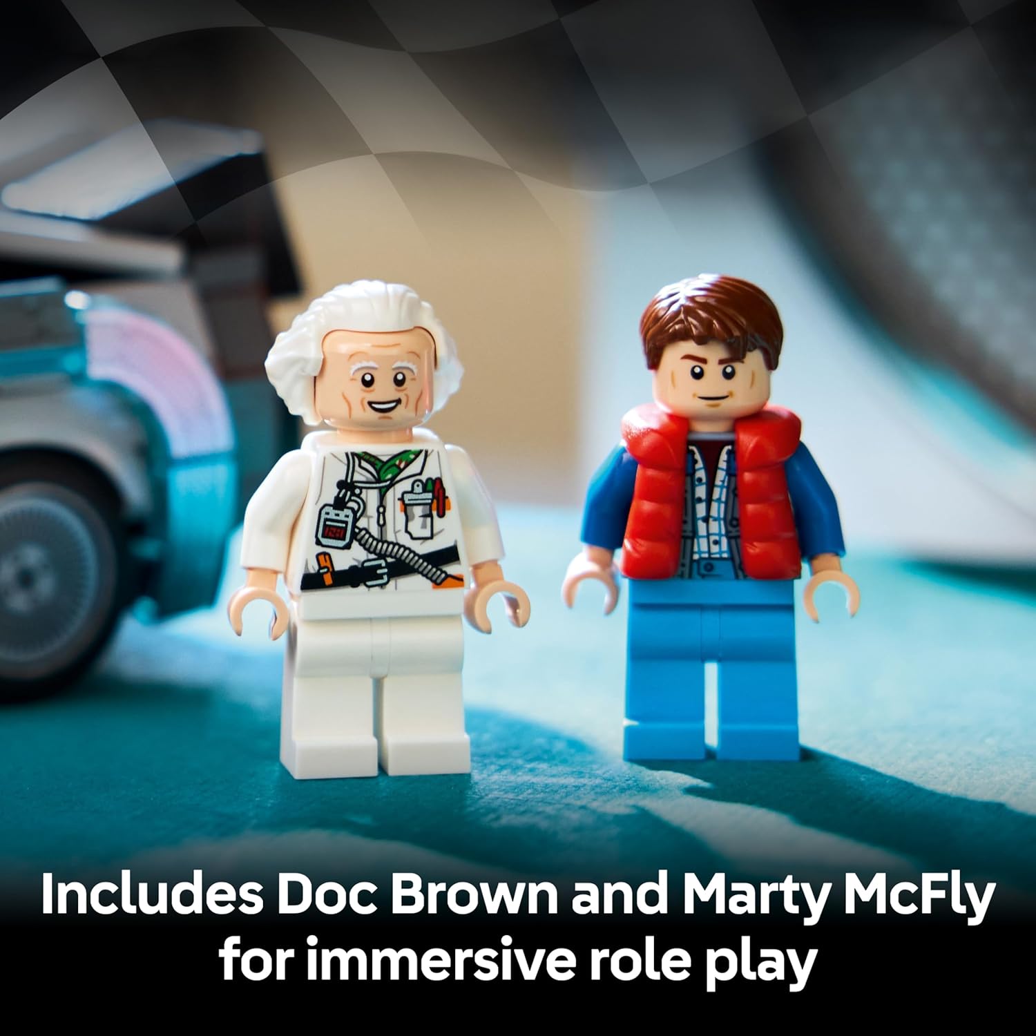 Detalle 2 de LEGO Speed Champions Time Machine from Back to the Future (77256) – Car Model Kit with Doc Brown & Marty McFly