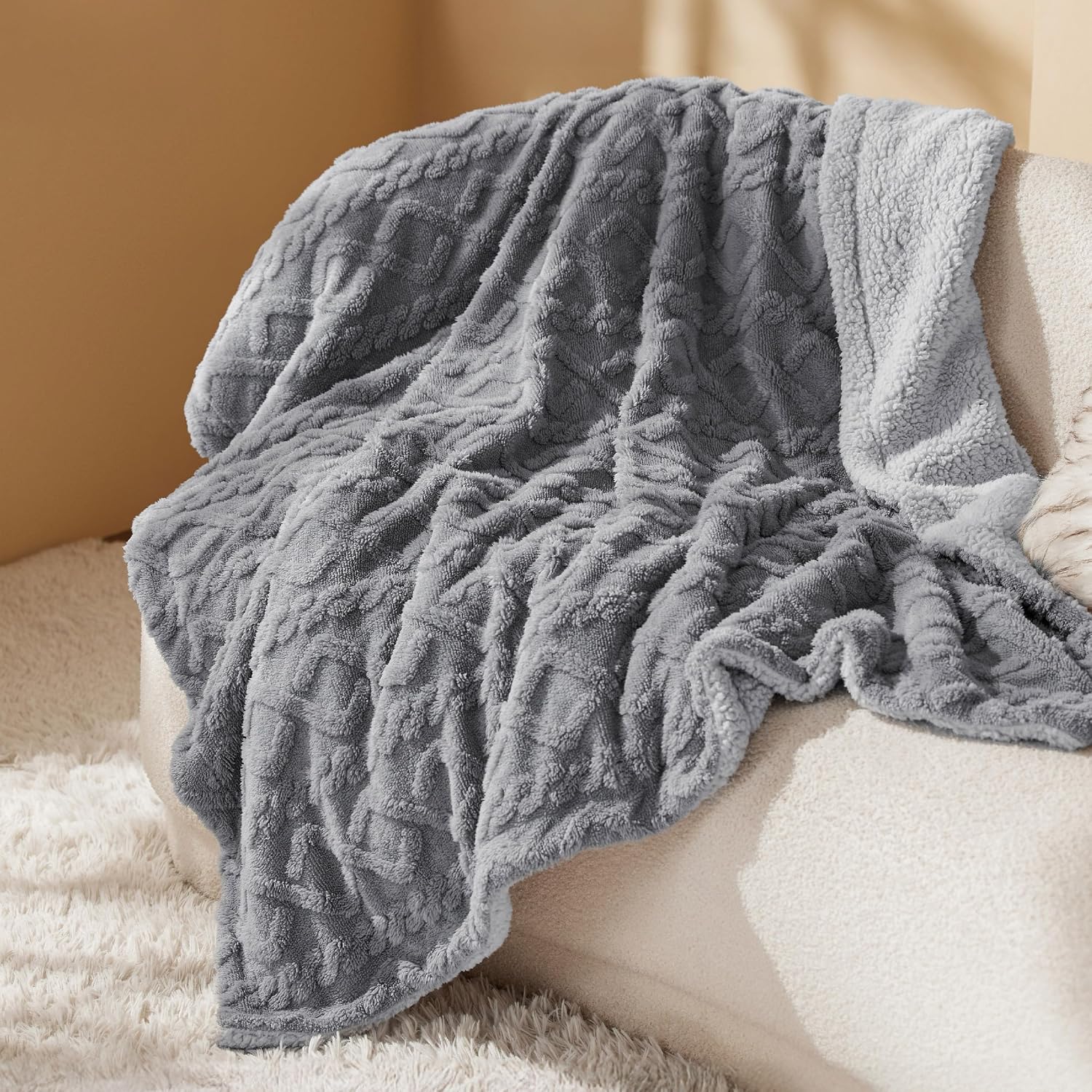 Detalle 2 de Bedsure Sherpa throw blanket 150x200cm
