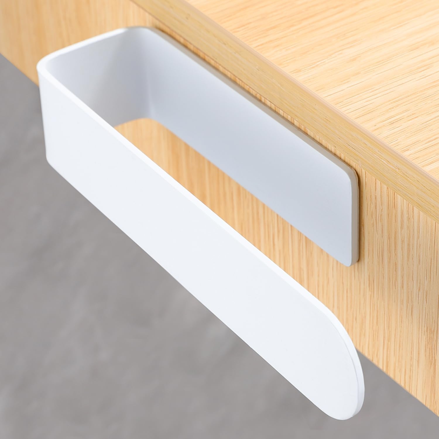 Detalle de YIGII White Hand Towel Holder – Self-Adhesive Stainless Steel Towel Rail (19.6 cm) for Easy Bathroom Organisation
