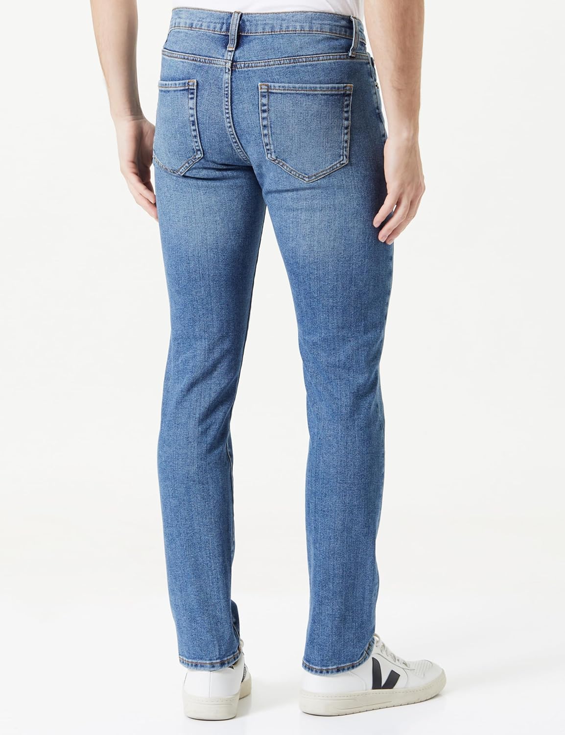Thumbnail 4 de Amazon Essentials Men’s Athletic-Fit Stretch Jeans (Discontinued Colours)