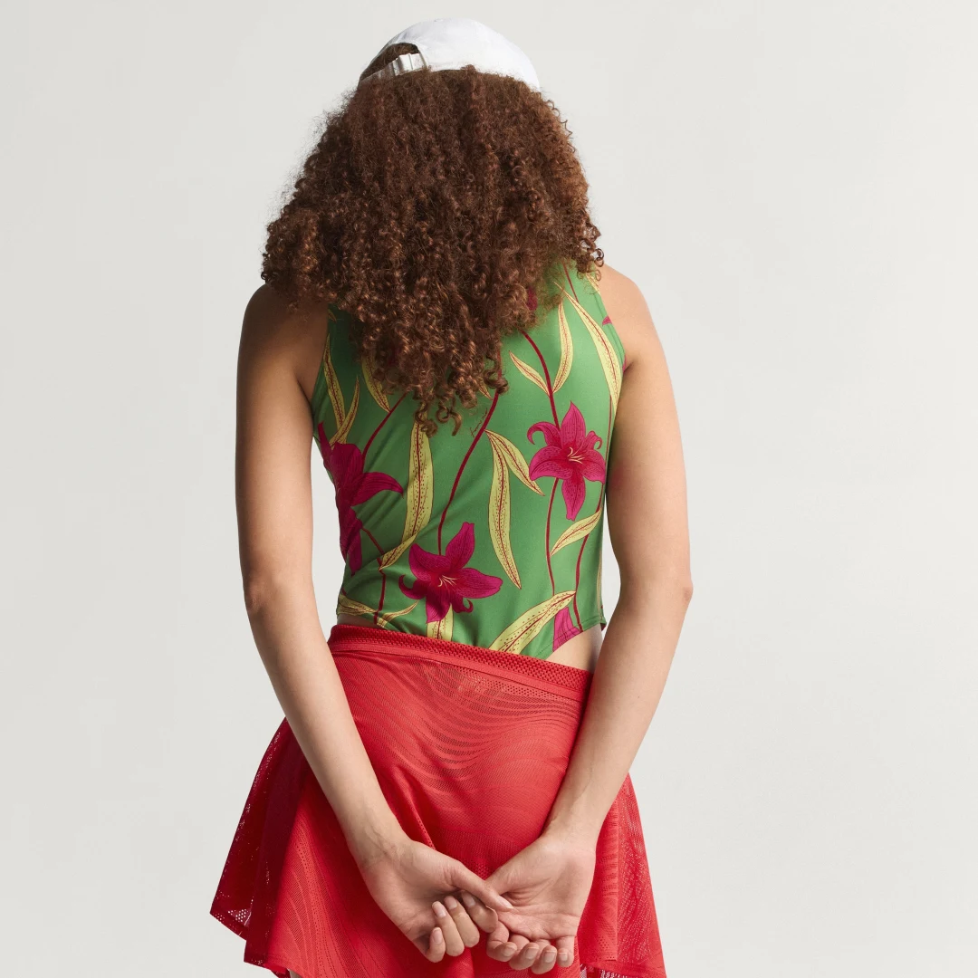 Detalle 2 de BODI ADIDAS x FARM RIO – Verde, colaboración exclusiva de Adidas