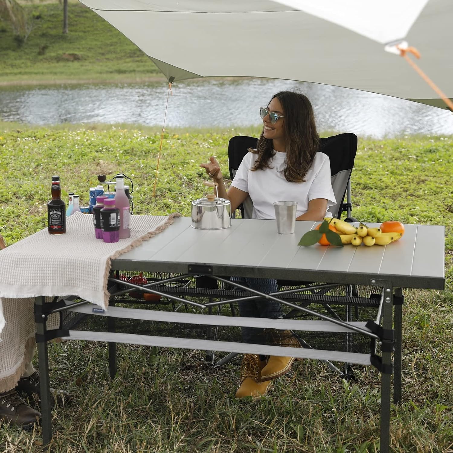 Thumbnail 1 de KingCamp Tavolino da Esterno Pieghevole in Alluminio: compatto, robusto e versatile per campeggio e outdoor