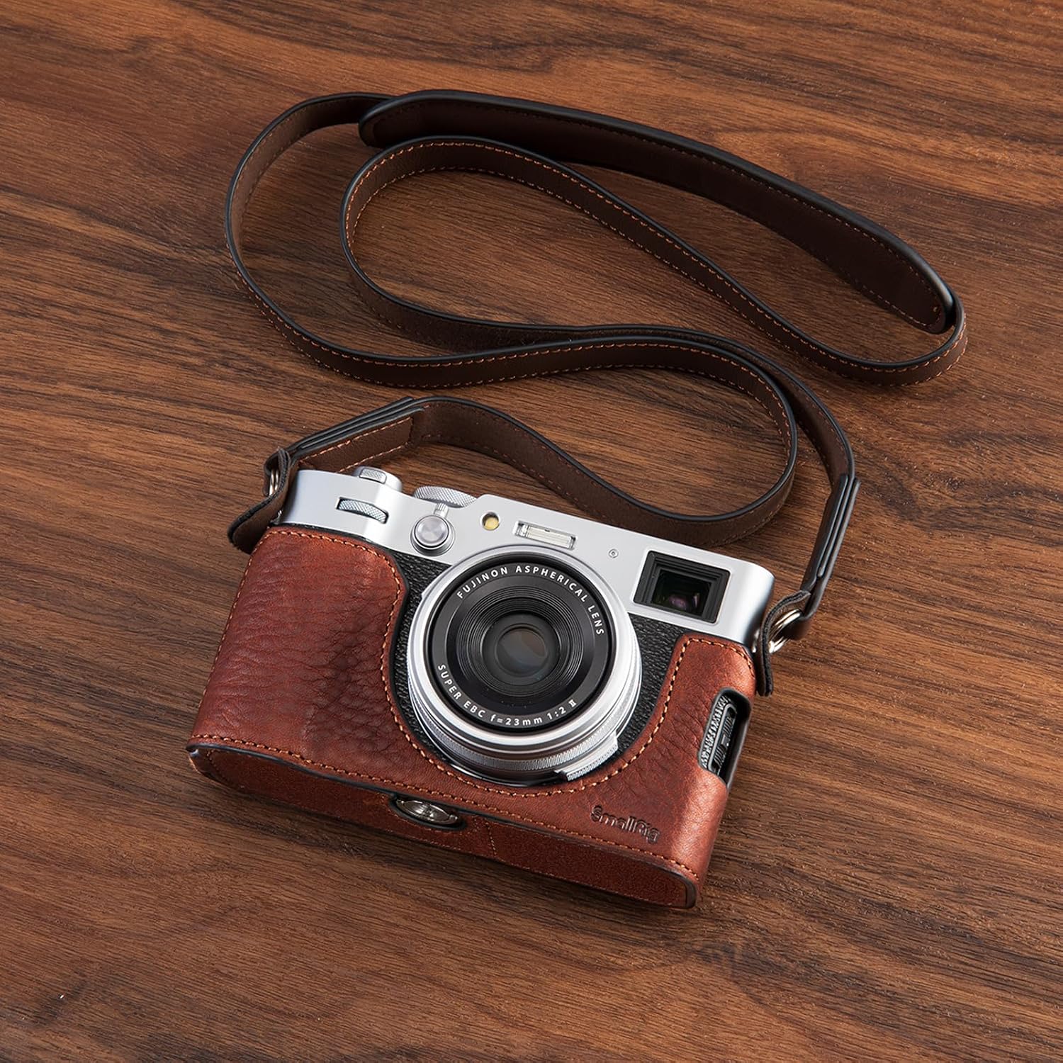 Thumbnail 1 de SmallRig X100VI Half Leather Case Kit (Brown) with Shoulder Strap, Aluminium Alloy Frame – 4699