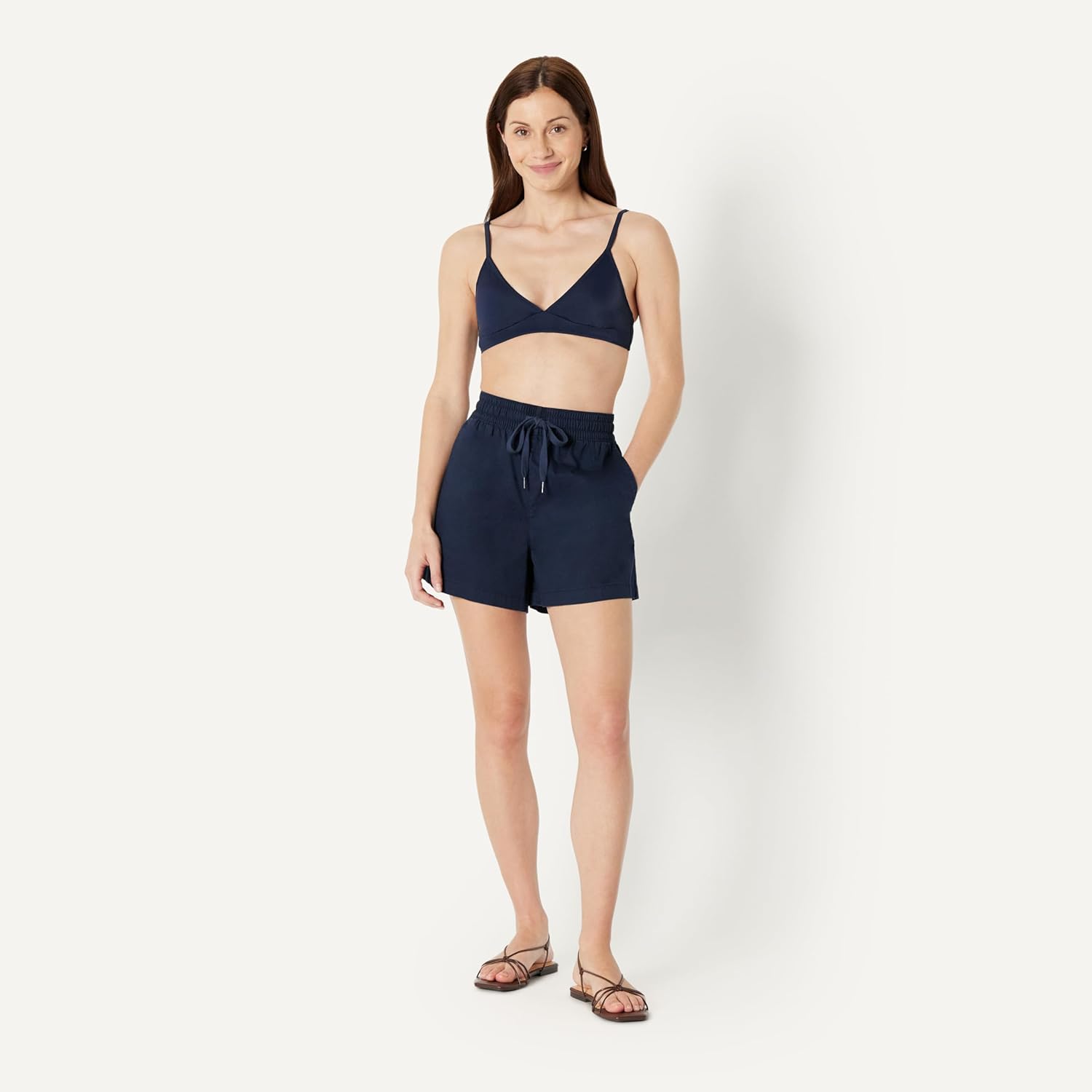 Thumbnail 4 de Amazon Essentials Femme Haut de Maillot de Bain Classique Triangle - Soutien Léger