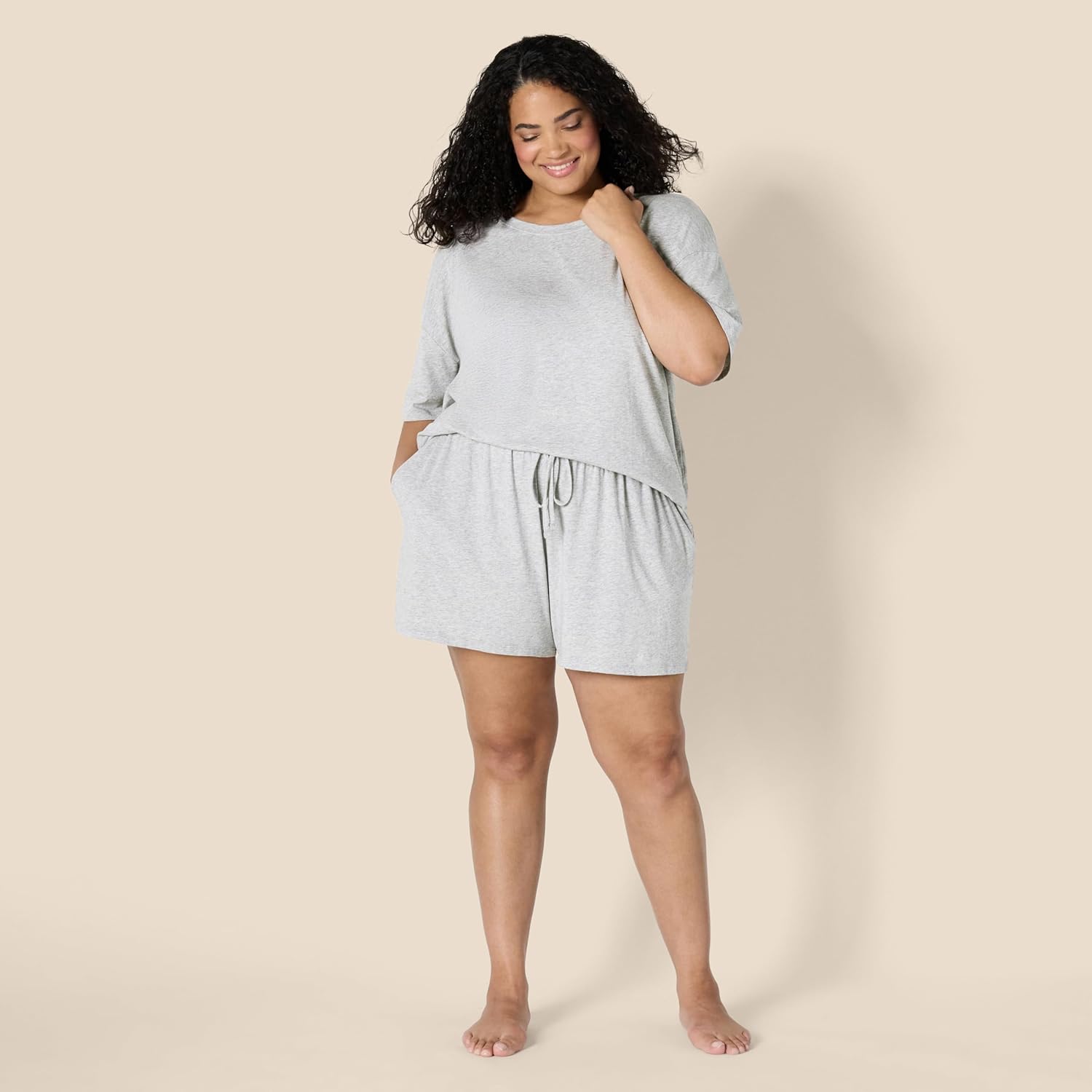 Thumbnail 4 de Amazon Essentials Damen-Nachtwäsche-Set mit Kurzarm-Shirt und Shorts aus Baumwollmix