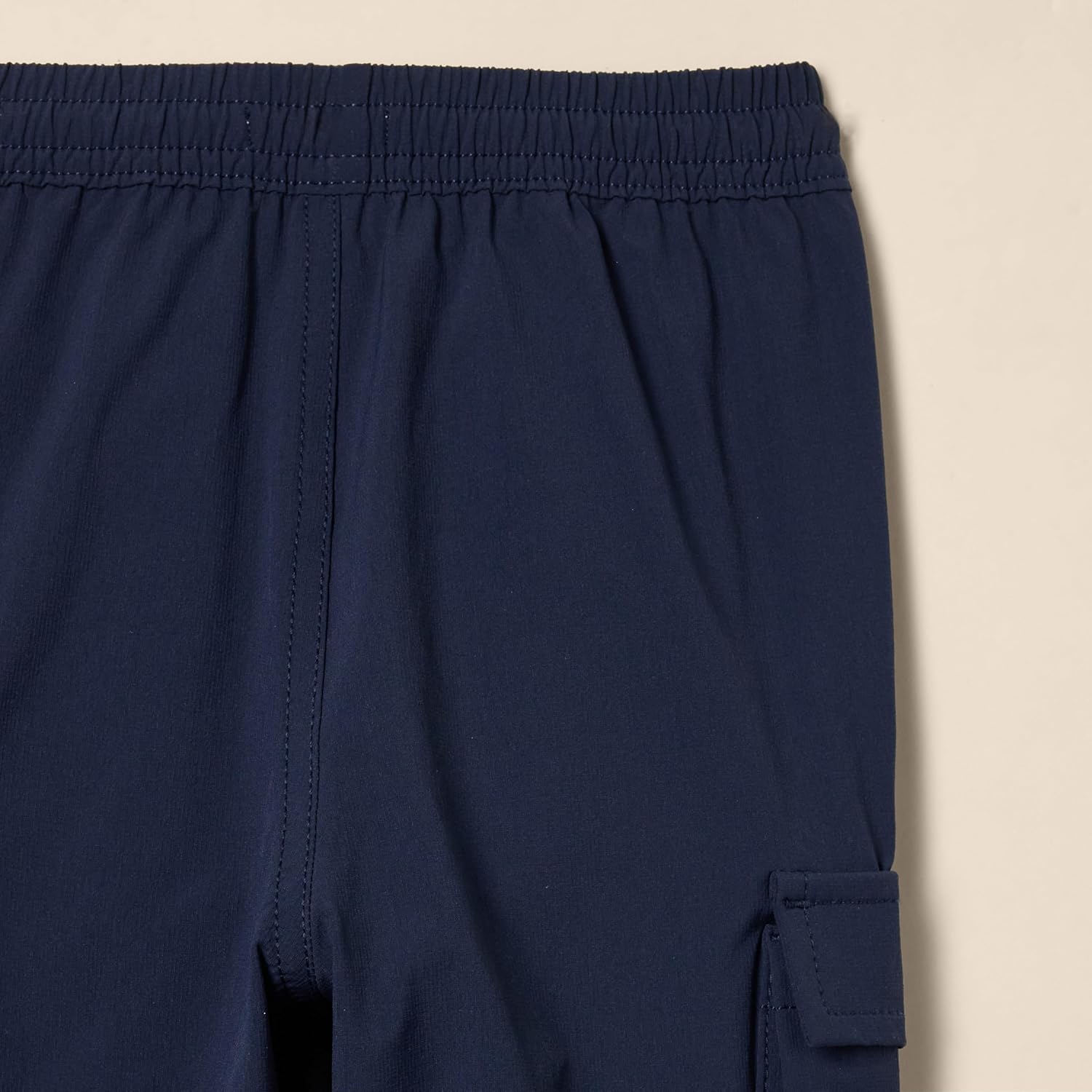 Thumbnail 3 de Amazon Essentials Kinder Cargo-Fallschirmhose (Unisex) mit Relaxed Fit und Stretch-Ripstop