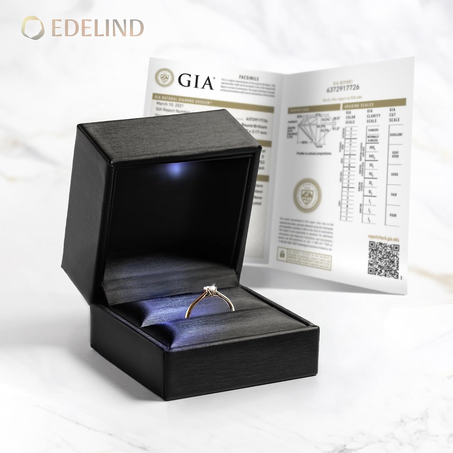 Detalle de EDELIND Anello di fidanzamento in oro 18k con diamante certificato GIA (0.3 ct) – Simbolo d’amore