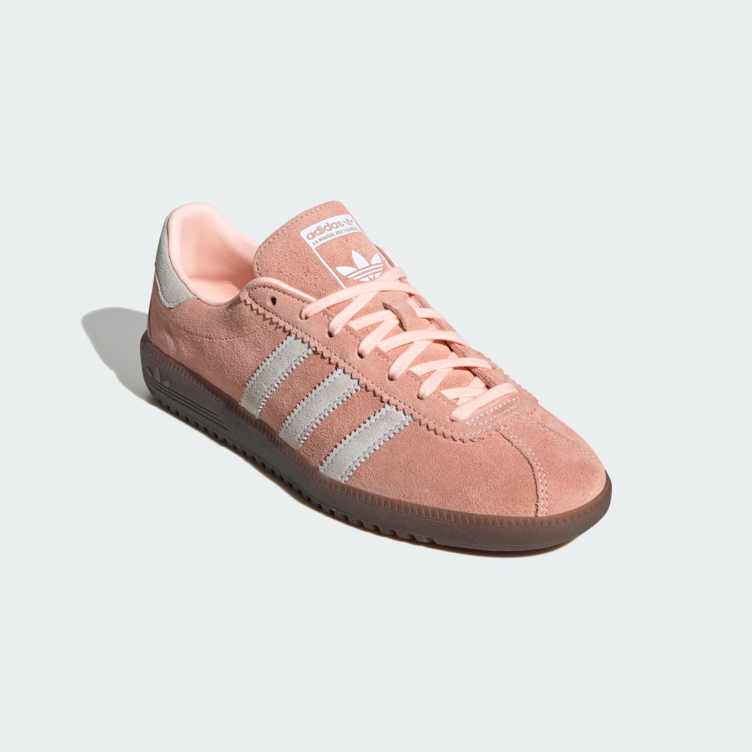 Detalle 2 de Zapatilla BRMD Rosa de Adidas: estilo cómodo para el día a día