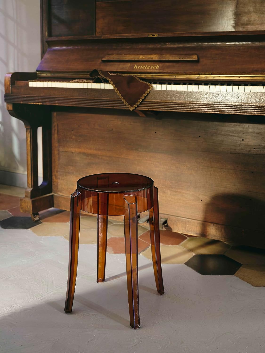 Detalle 2 de Kartell Charles Ghost sgabello H 46 cm