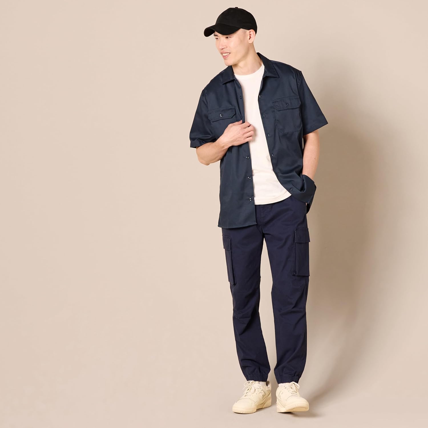 Thumbnail 4 de Amazon Essentials Stain and Wrinkle-Resistant Work Shirt