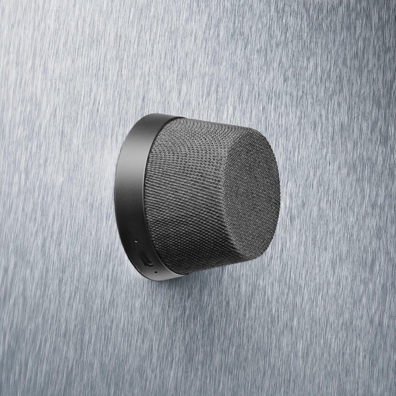 Thumbnail 3 de Cellularline Bluetooth MAG Lautsprecher (Schwarz) – magnetischer Mini-Box für Smartphone-Audio