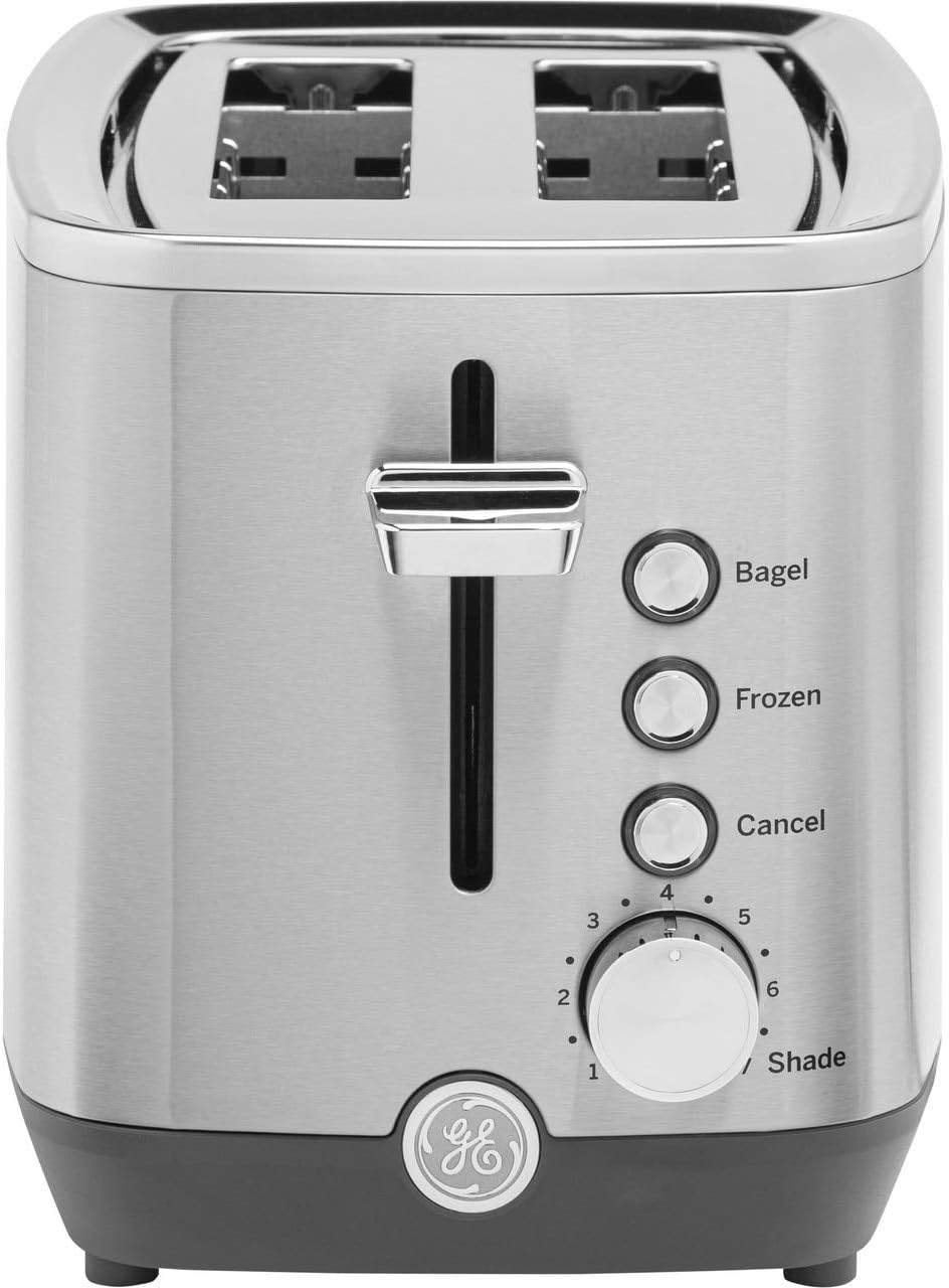 Detalle de GE 2-Slice Stainless Steel Toaster with Extra-Wide Slots and 7 Shade Settings