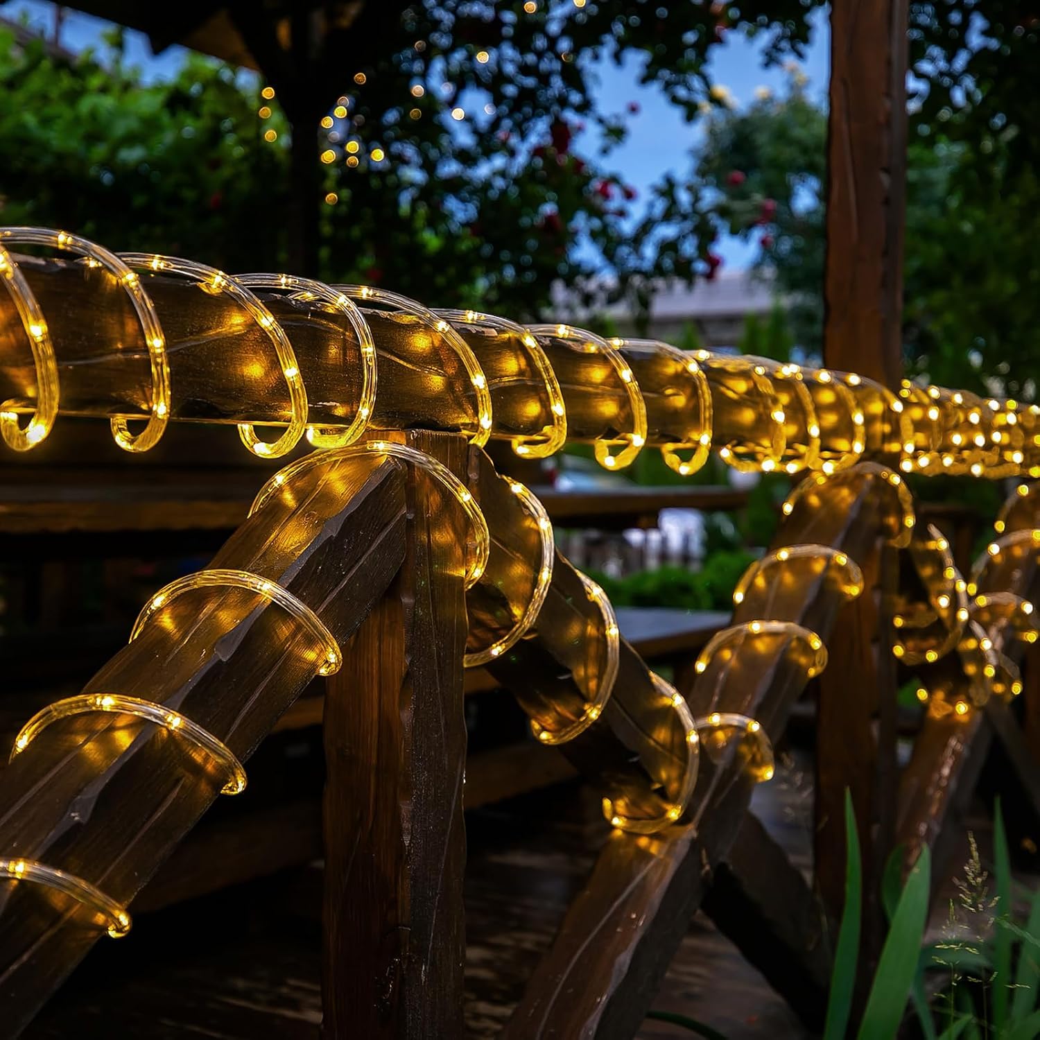 Detalle de Jnaurb Solar Rope Lights, 66 ft, 200 LEDs, 8 Modes, Warm White