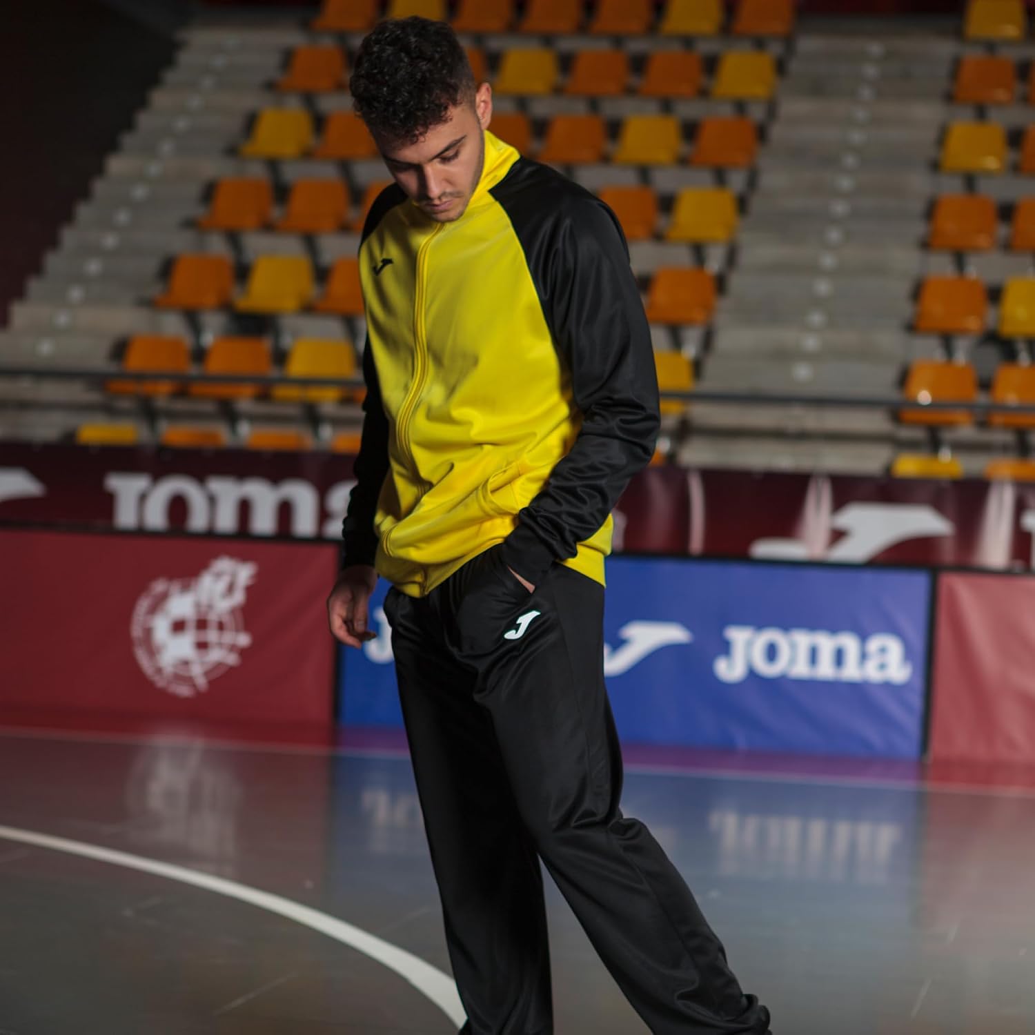 Detalle de Joma Chándal Academy IV Amarillo-negro, L