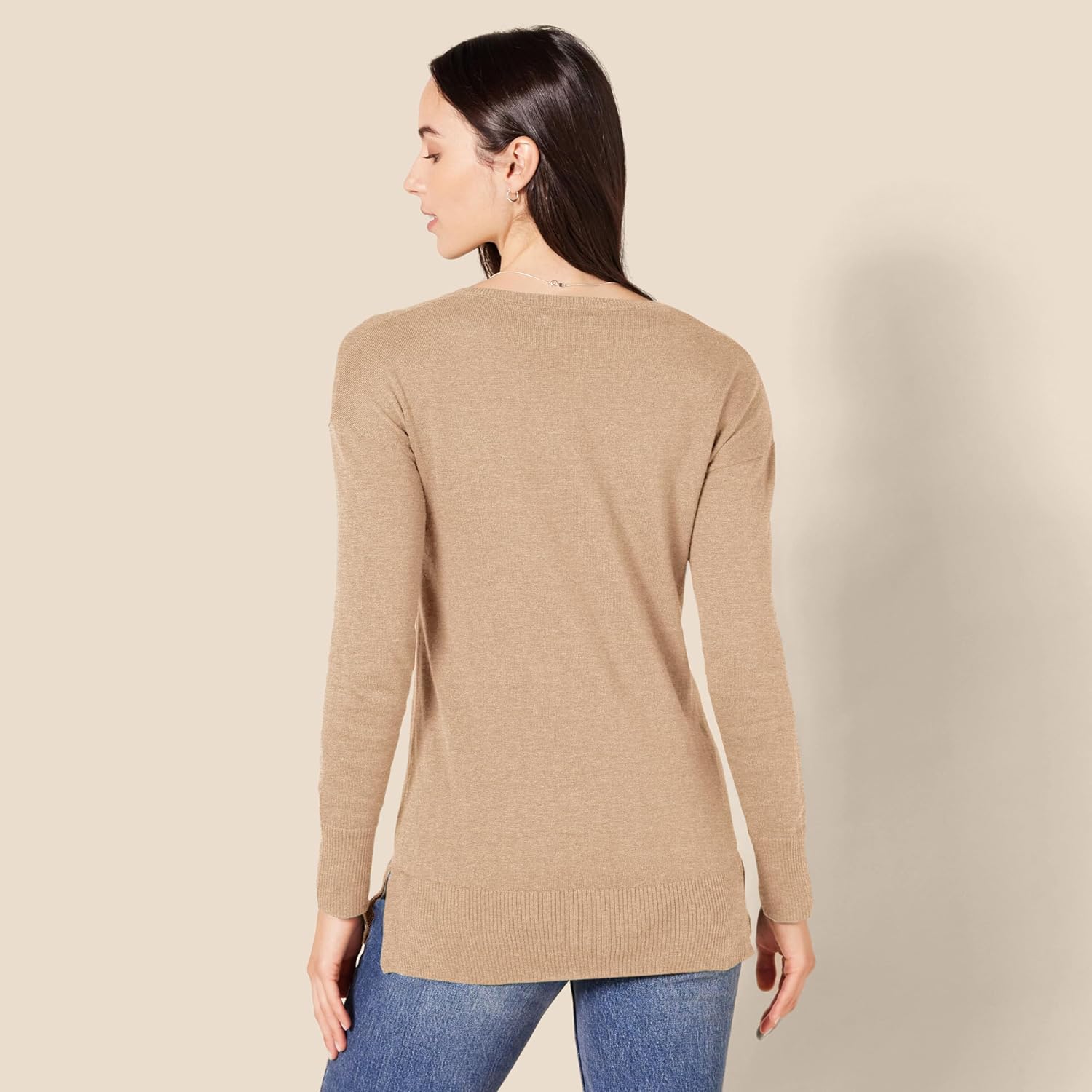 Thumbnail 1 de Amazon Essentials Damen Leichter Tunika-Pullover mit langen Ärmeln und V-Ausschnitt – Übergröße erhältlich