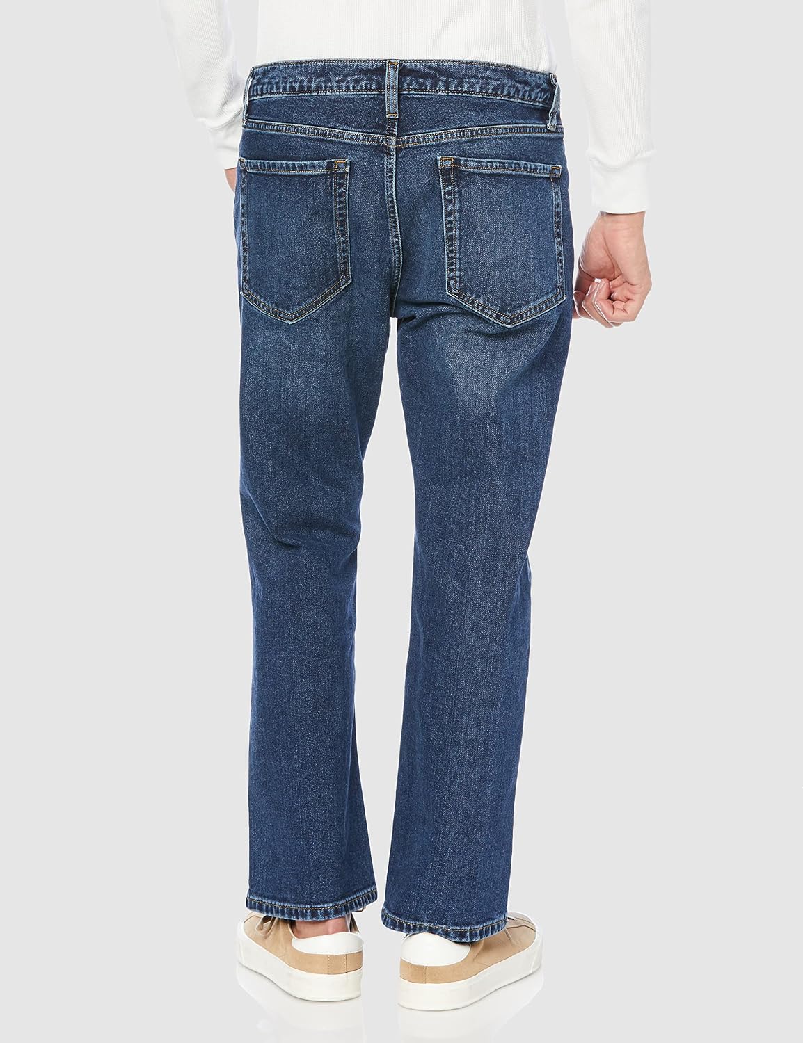 Detalle 2 de Amazon Essentials Men's Bootcut Jeans 9"