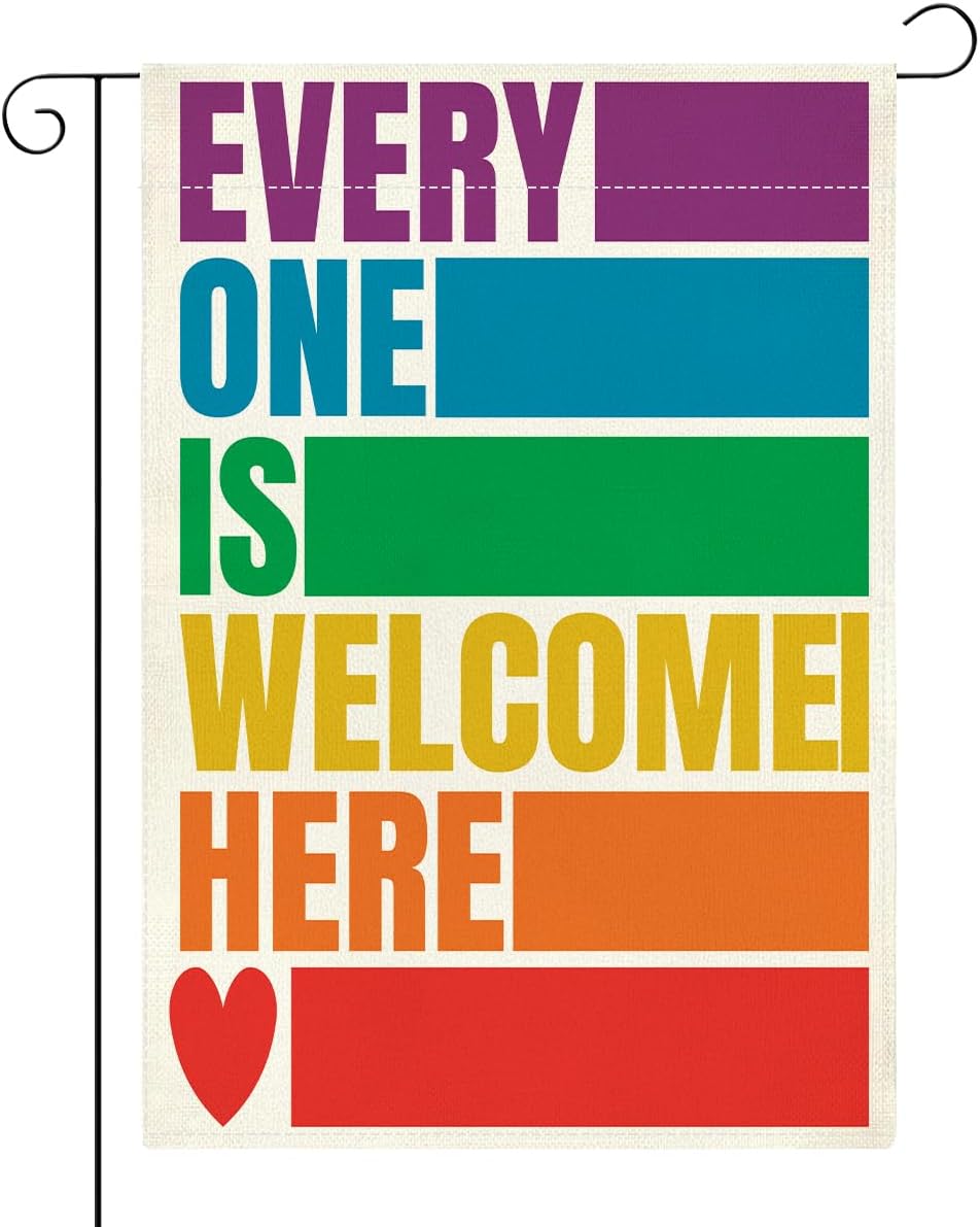 Detalle de Rainbow Pride Garden Flag, 12 x 18 Inches