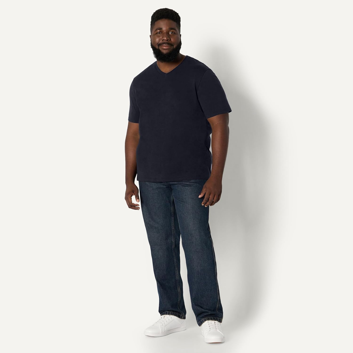 Thumbnail 6 de Amazon Essentials Herren Kurzärmeliger V-Ausschnitt – Regular Fit (Mehrfachpack)